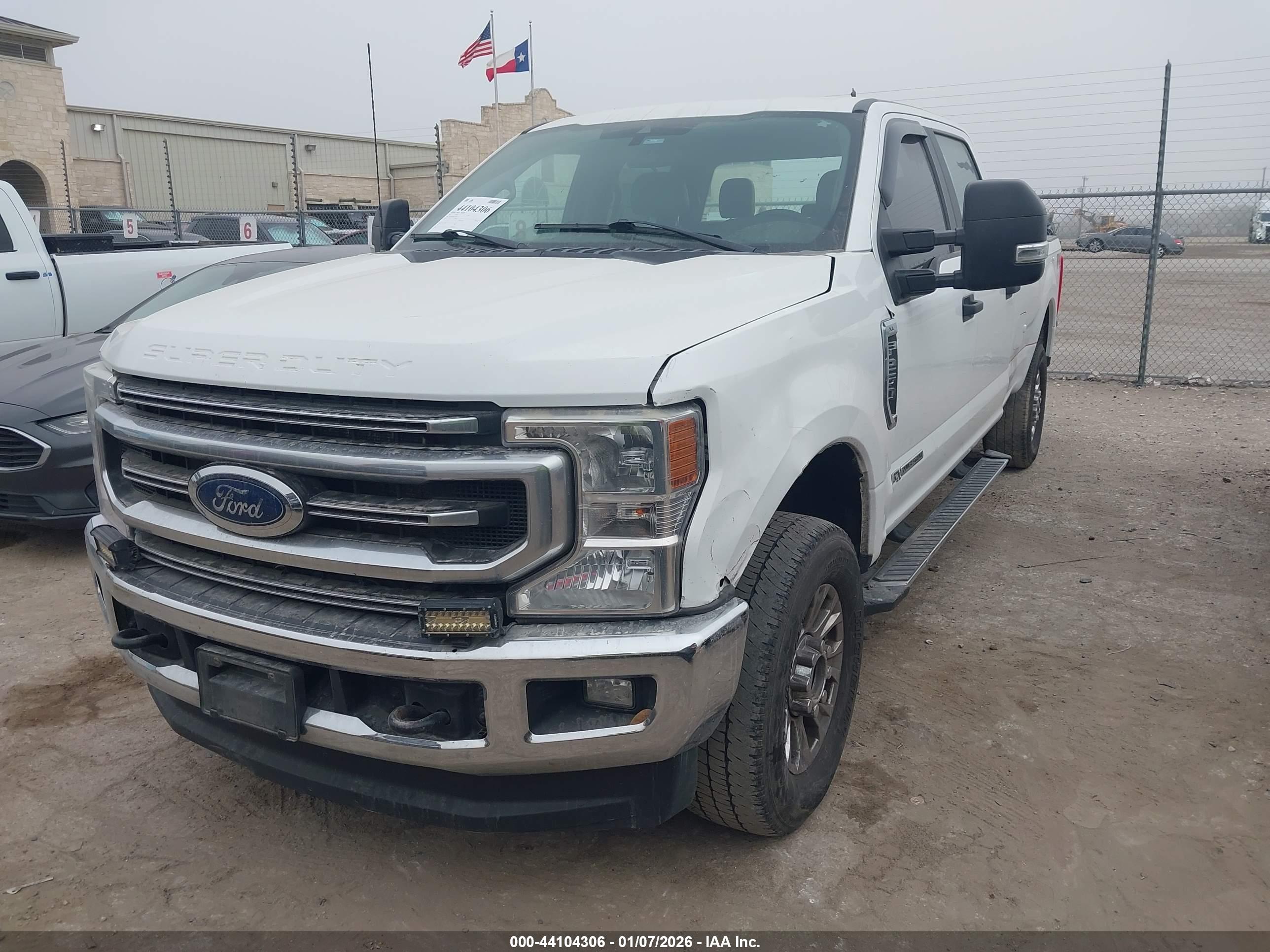 FORD F-250 image 2