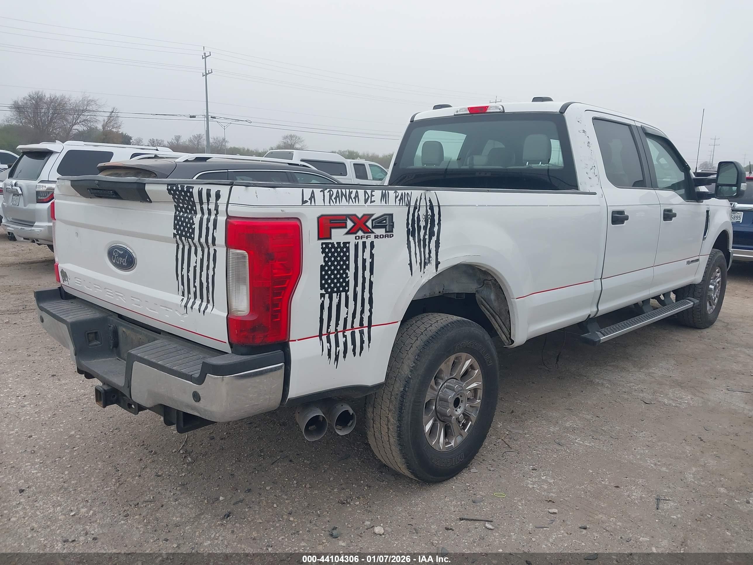 FORD F-250 image 4