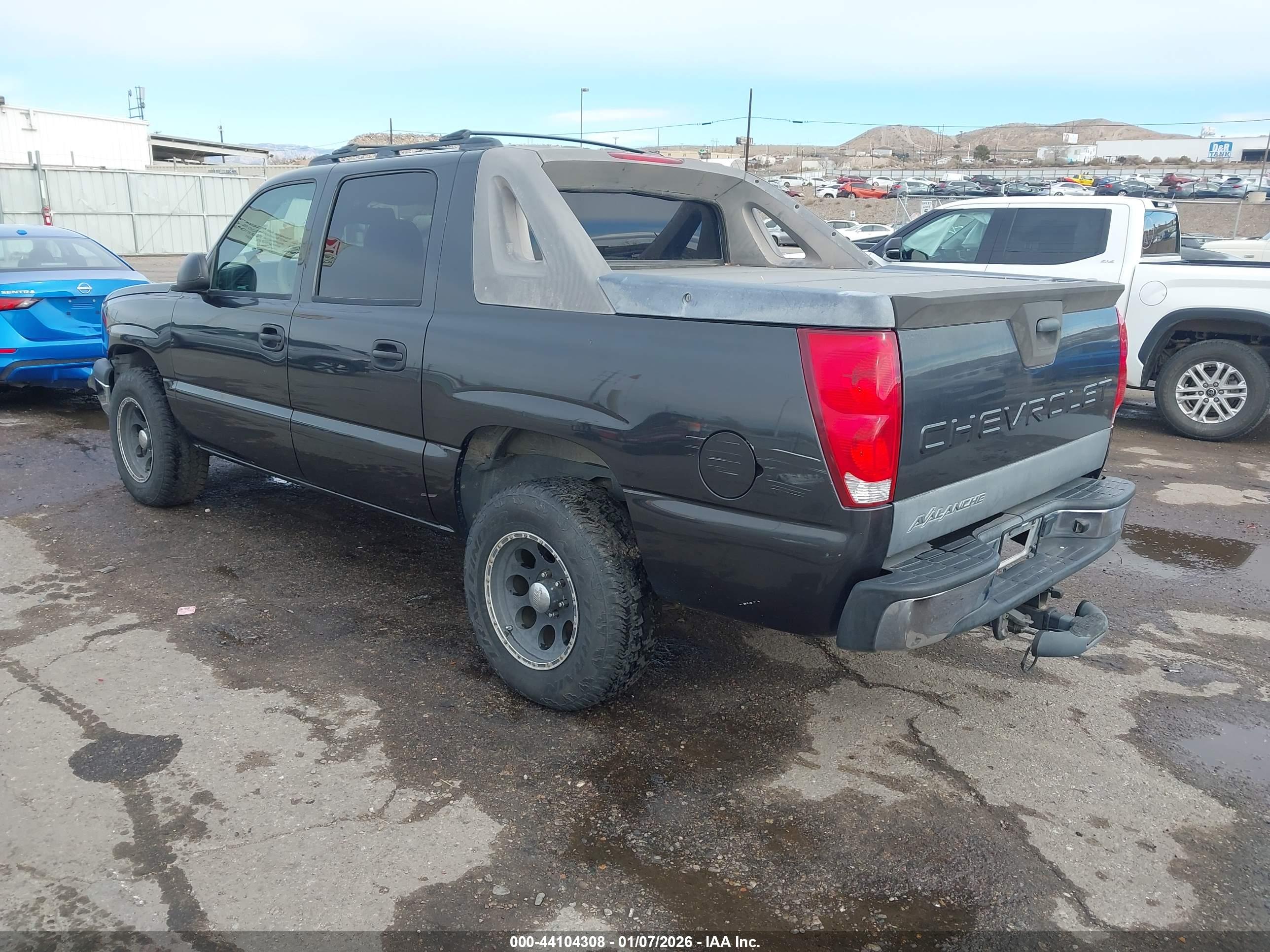 CHEVROLET AVALANCHE image 3