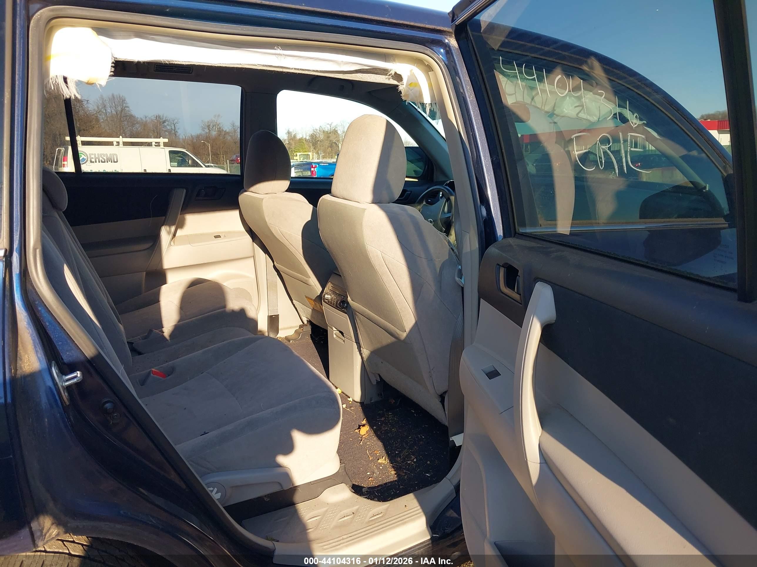 TOYOTA HIGHLANDER image 8