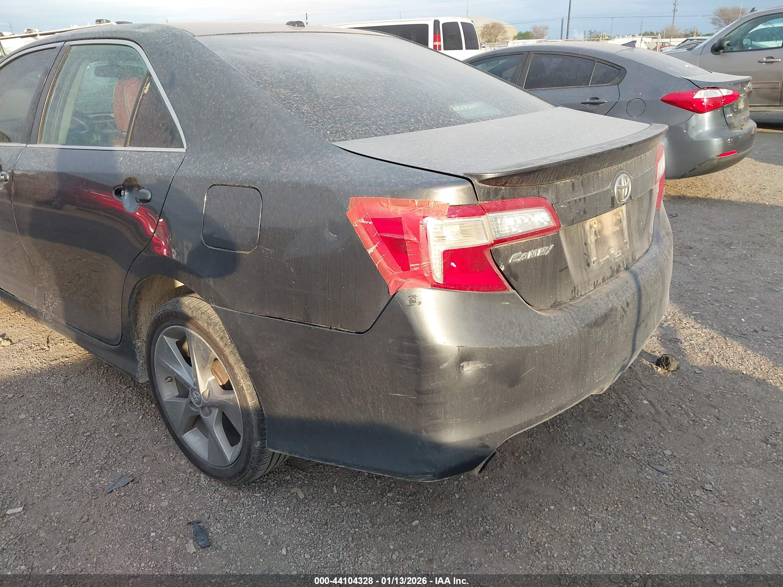 TOYOTA CAMRY image 6