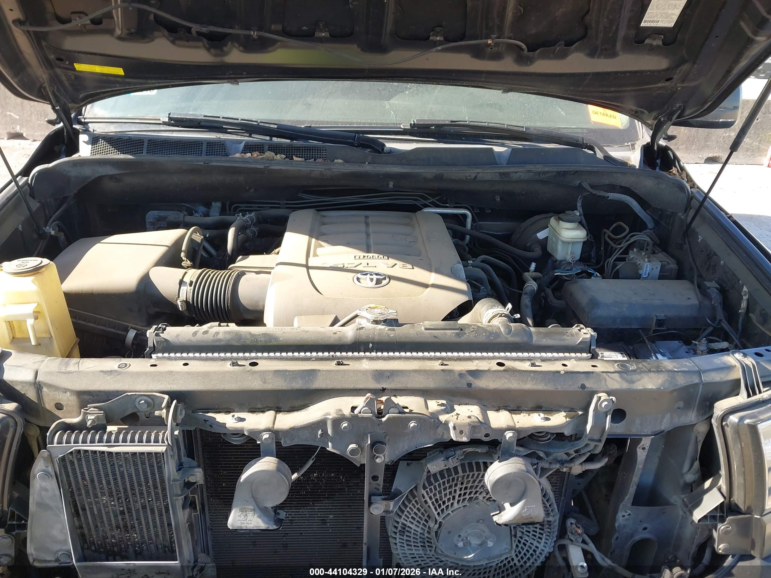 TOYOTA SEQUOIA image 10