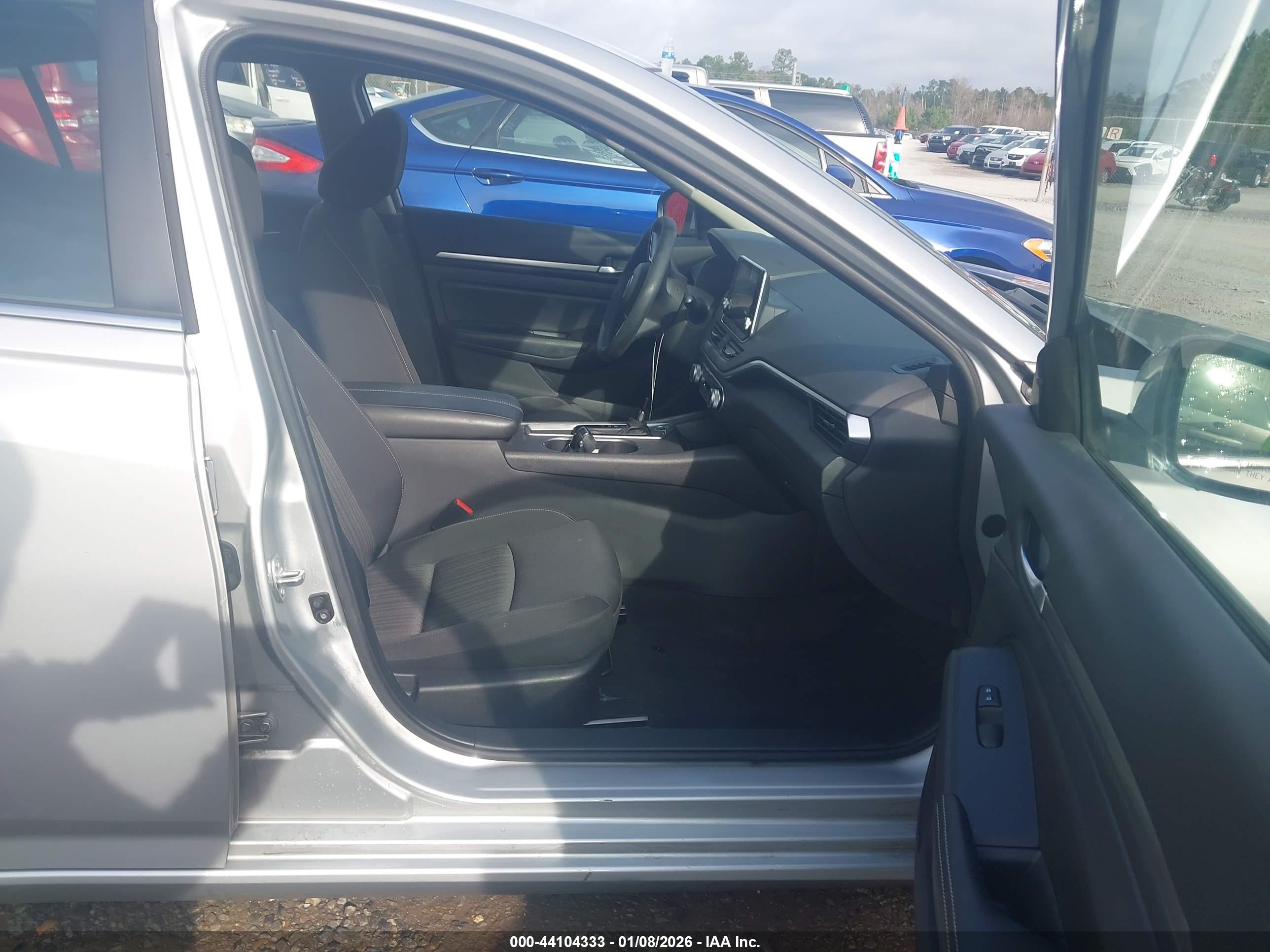 NISSAN ALTIMA image 5