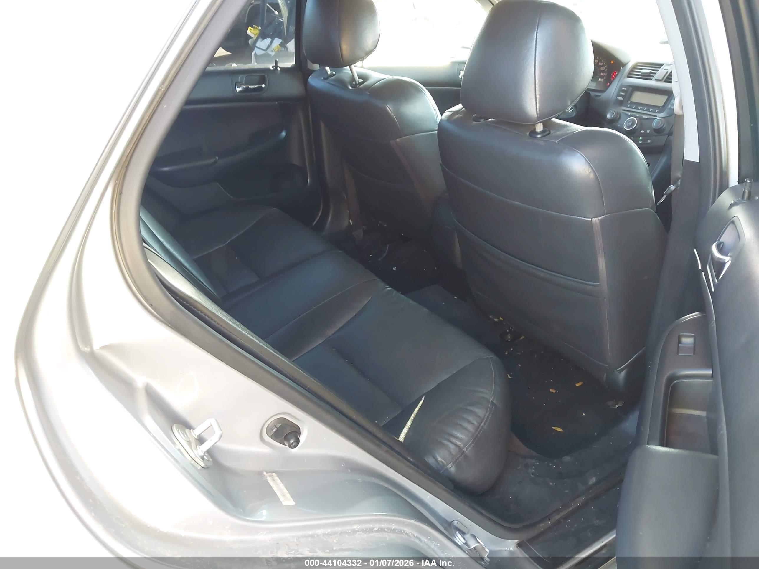 HONDA ACCORD image 8