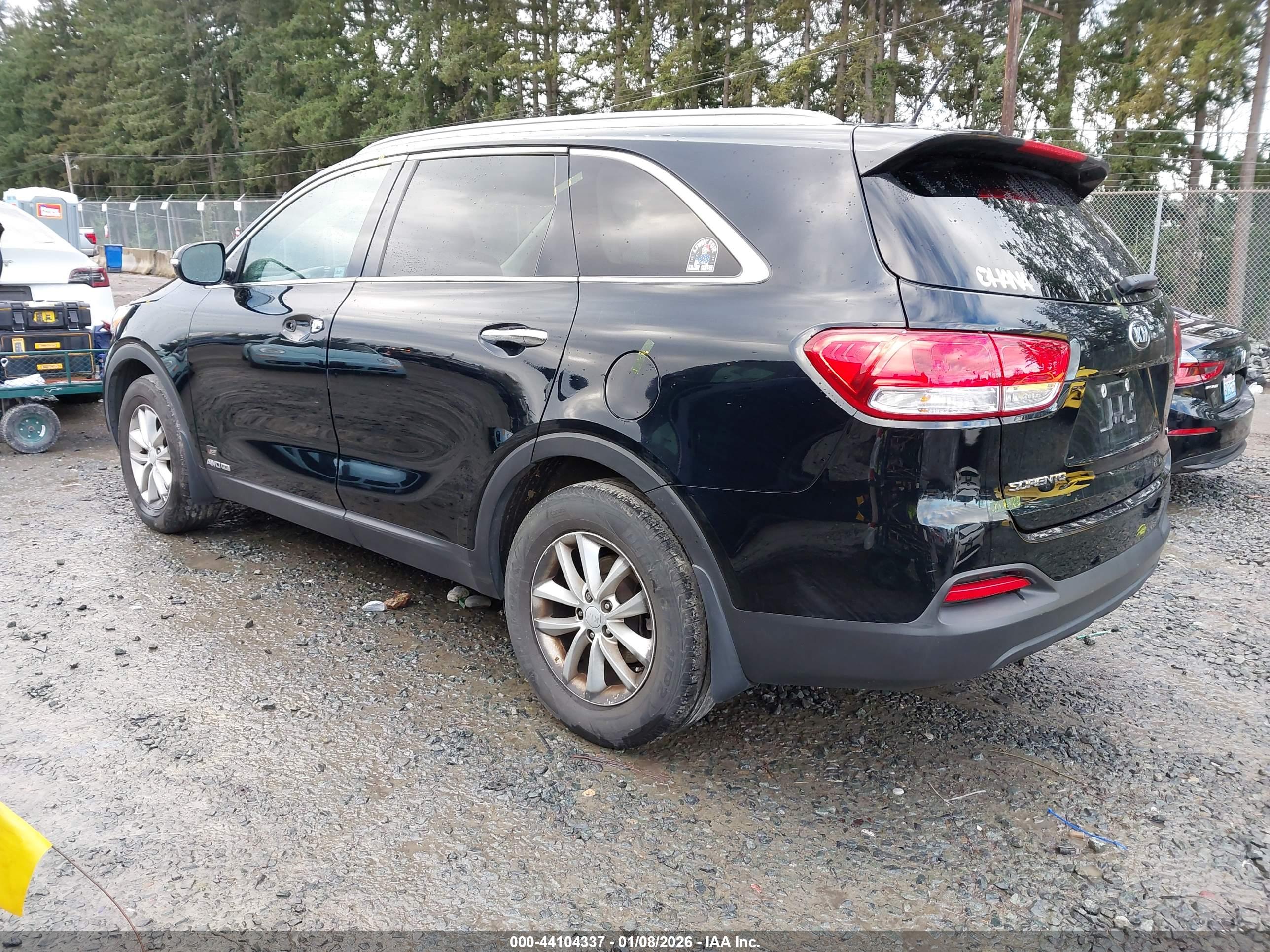 KIA SORENTO image 3