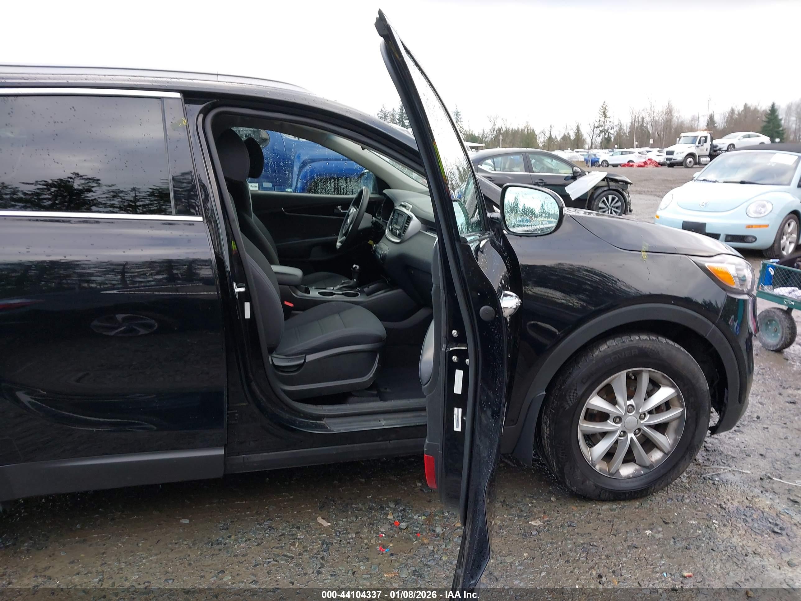 KIA SORENTO image 5