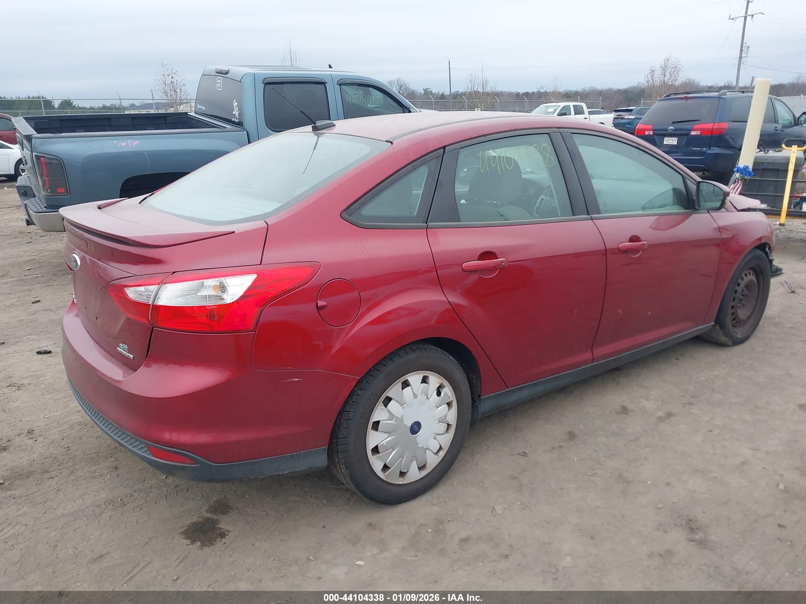 FORD FOCUS image 4