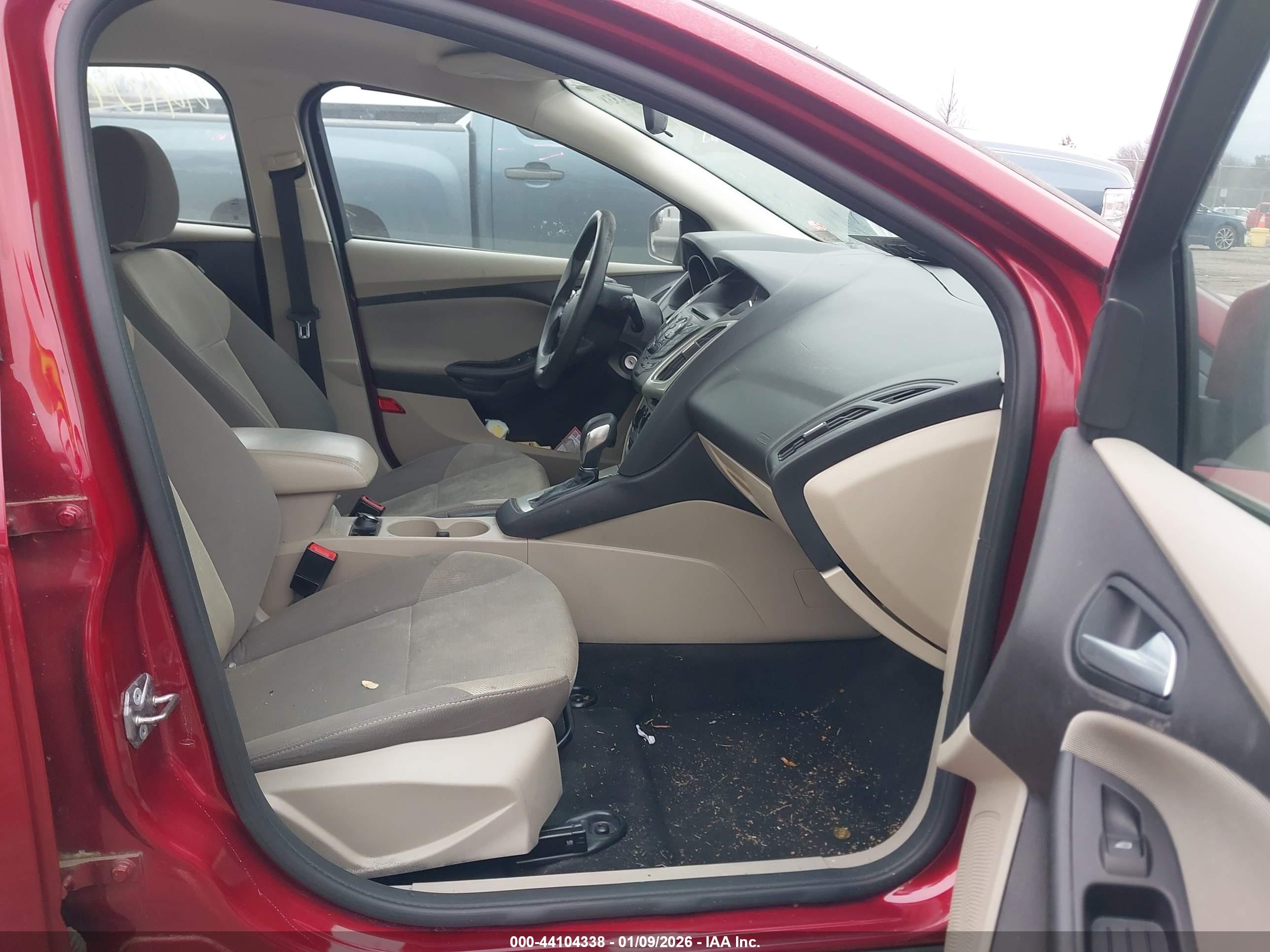 FORD FOCUS image 5
