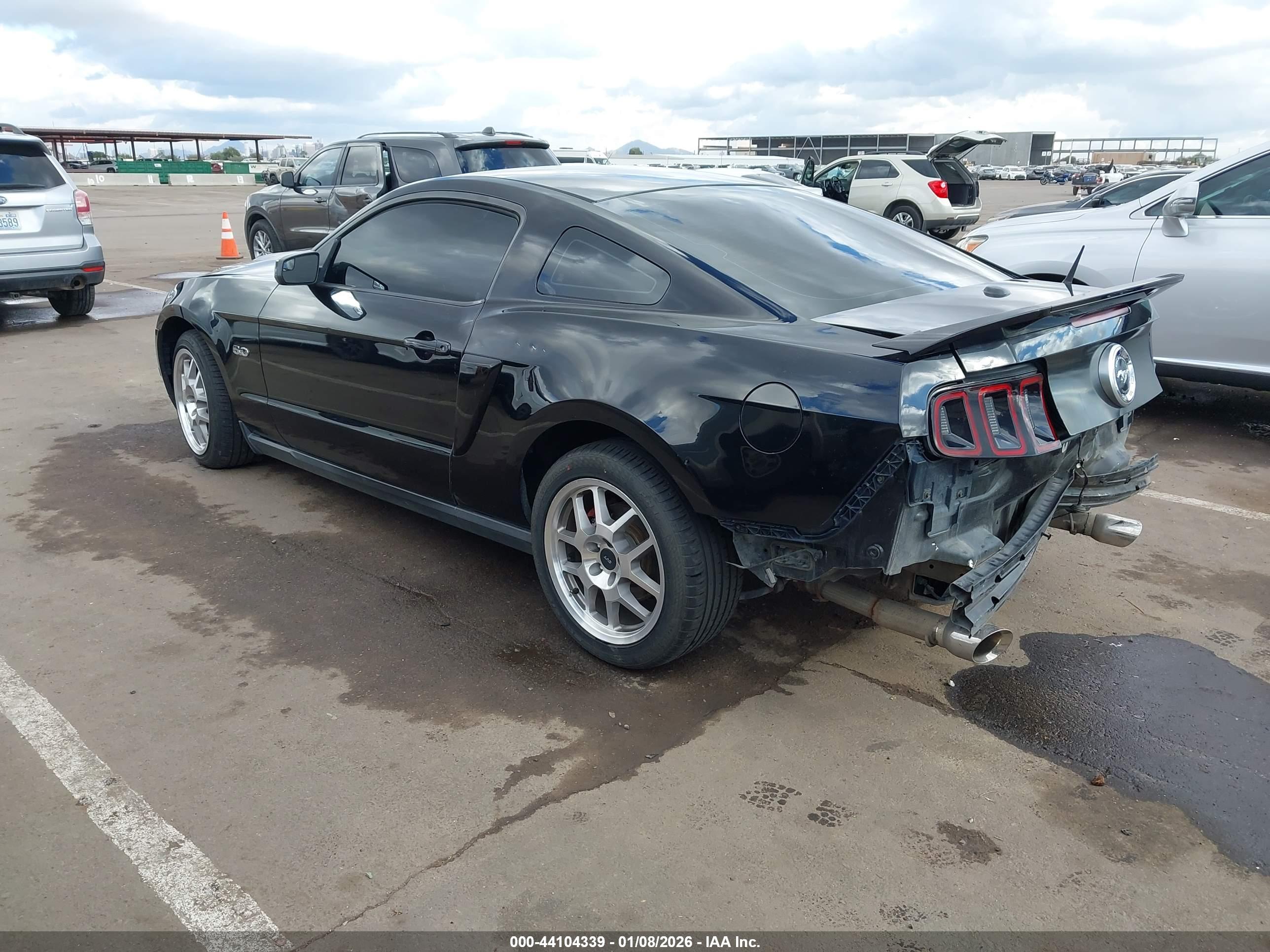 FORD MUSTANG image 3