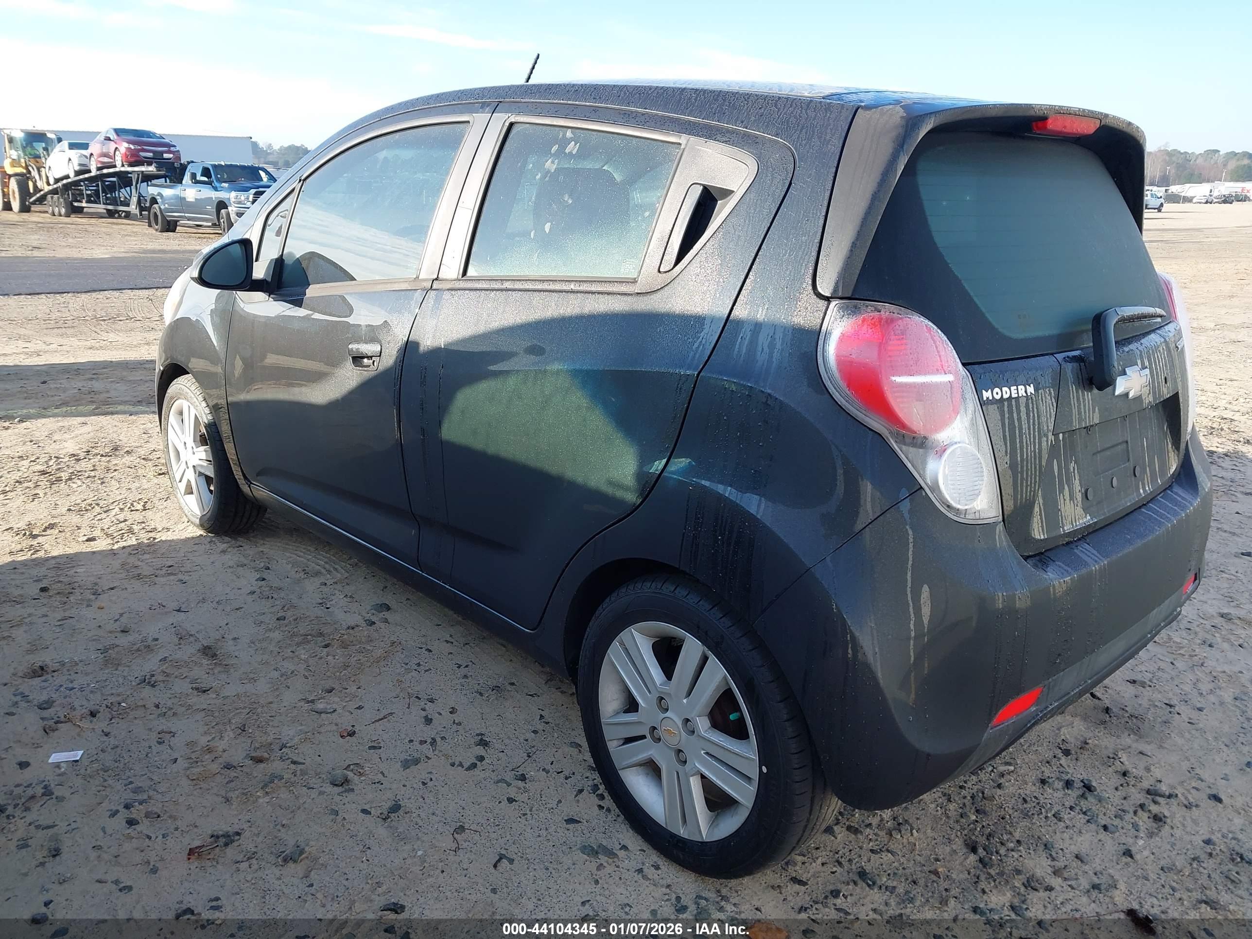 CHEVROLET SPARK image 3
