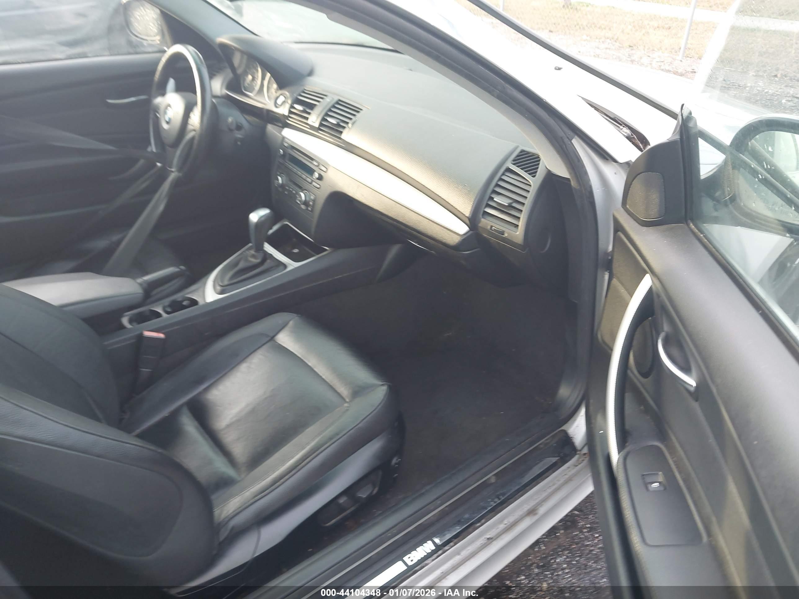 BMW 128I image 5