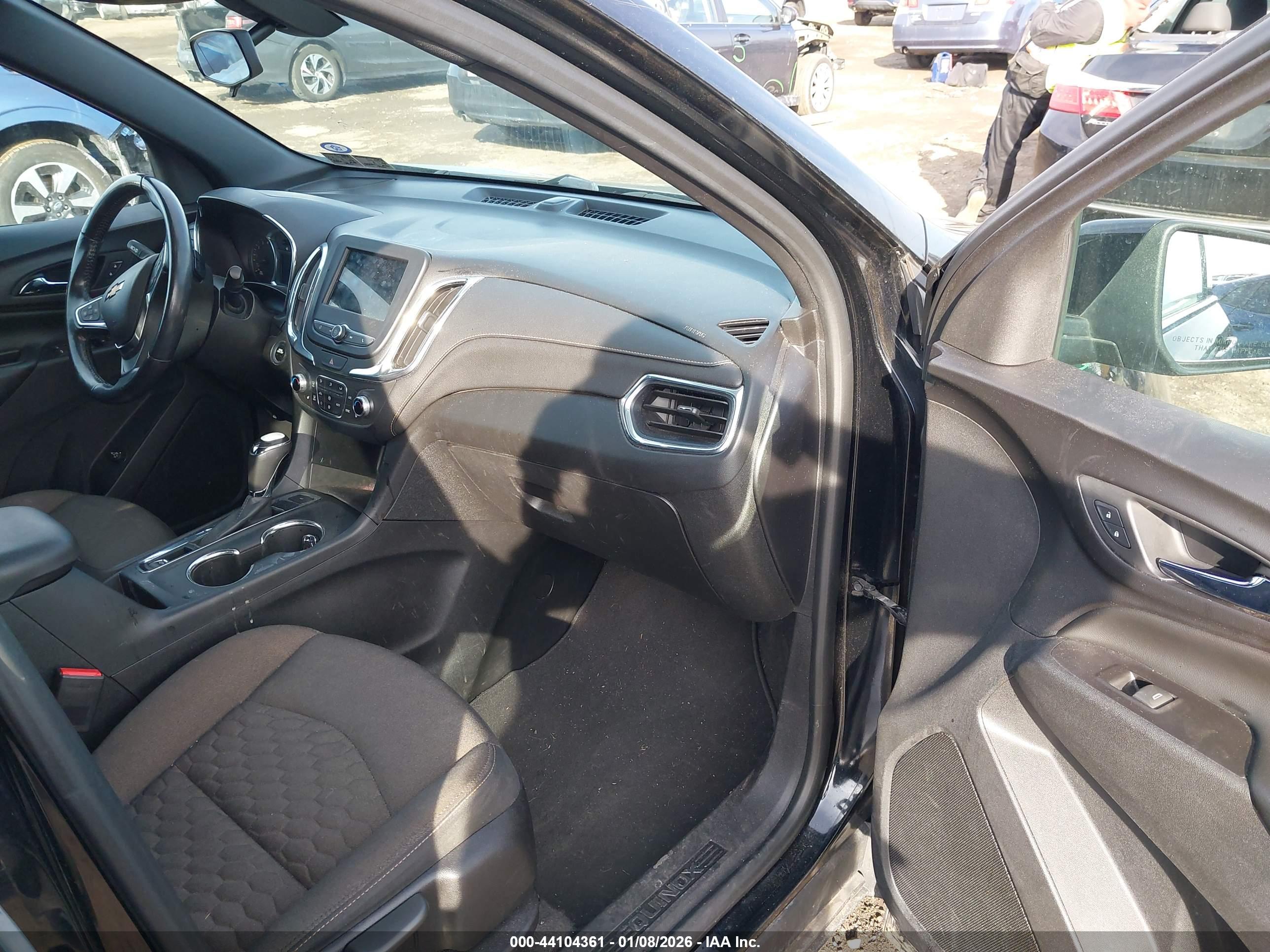 CHEVROLET EQUINOX image 5