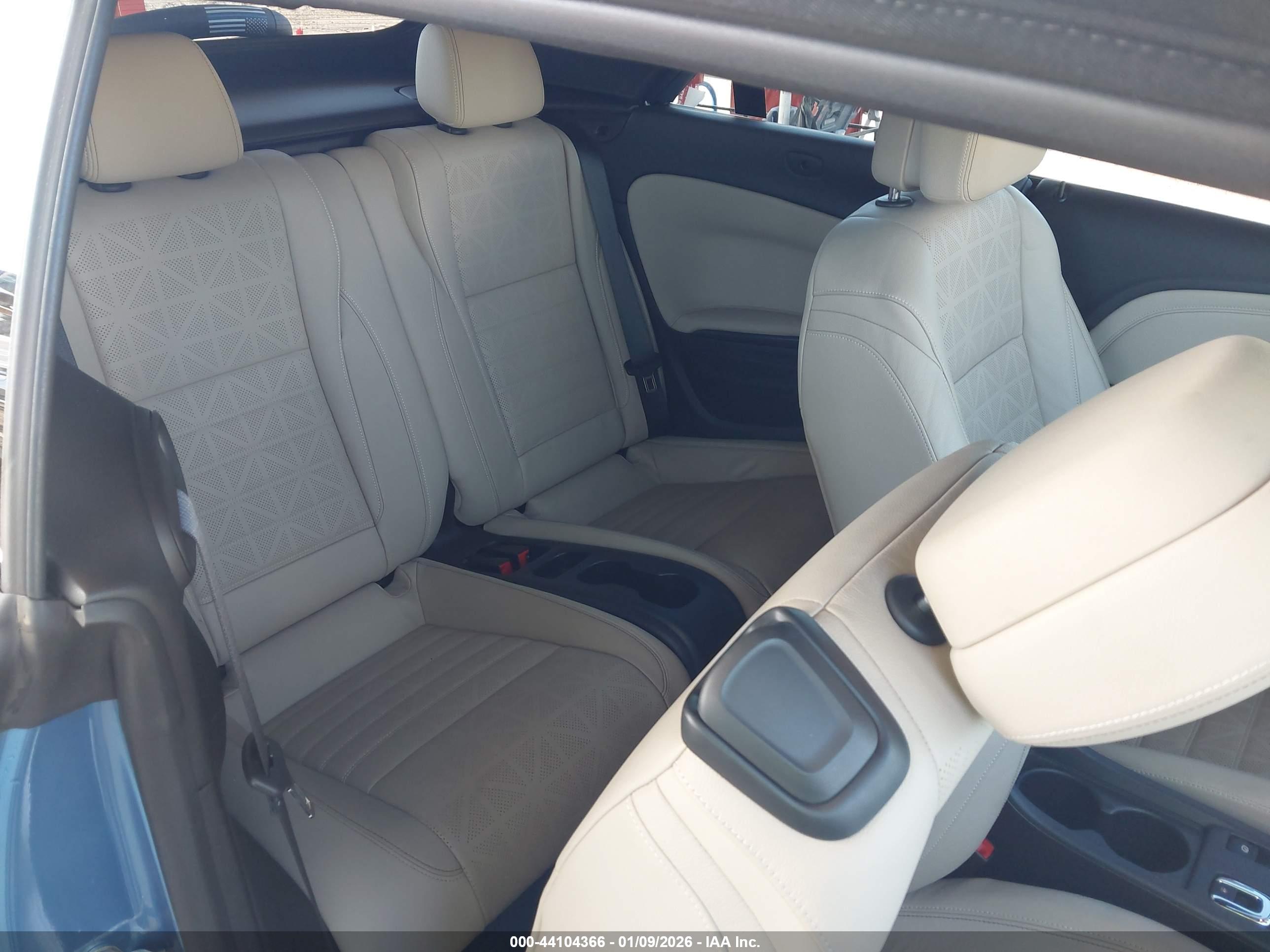 BUICK CASCADA image 8