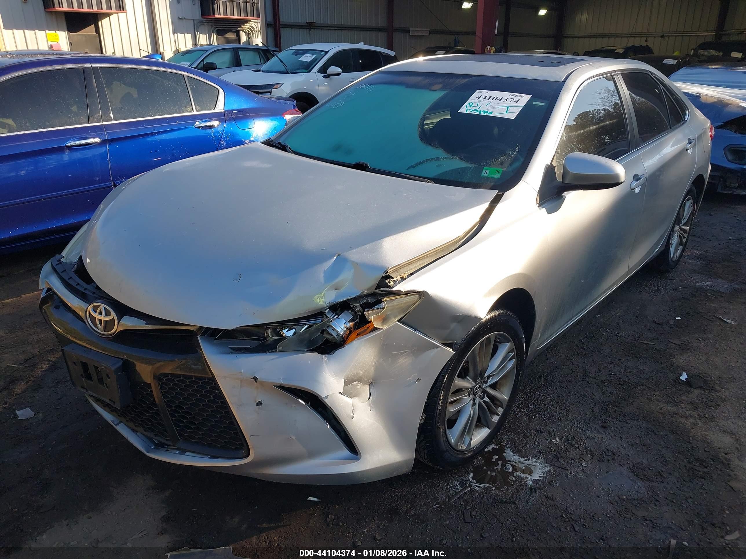 TOYOTA CAMRY image 2