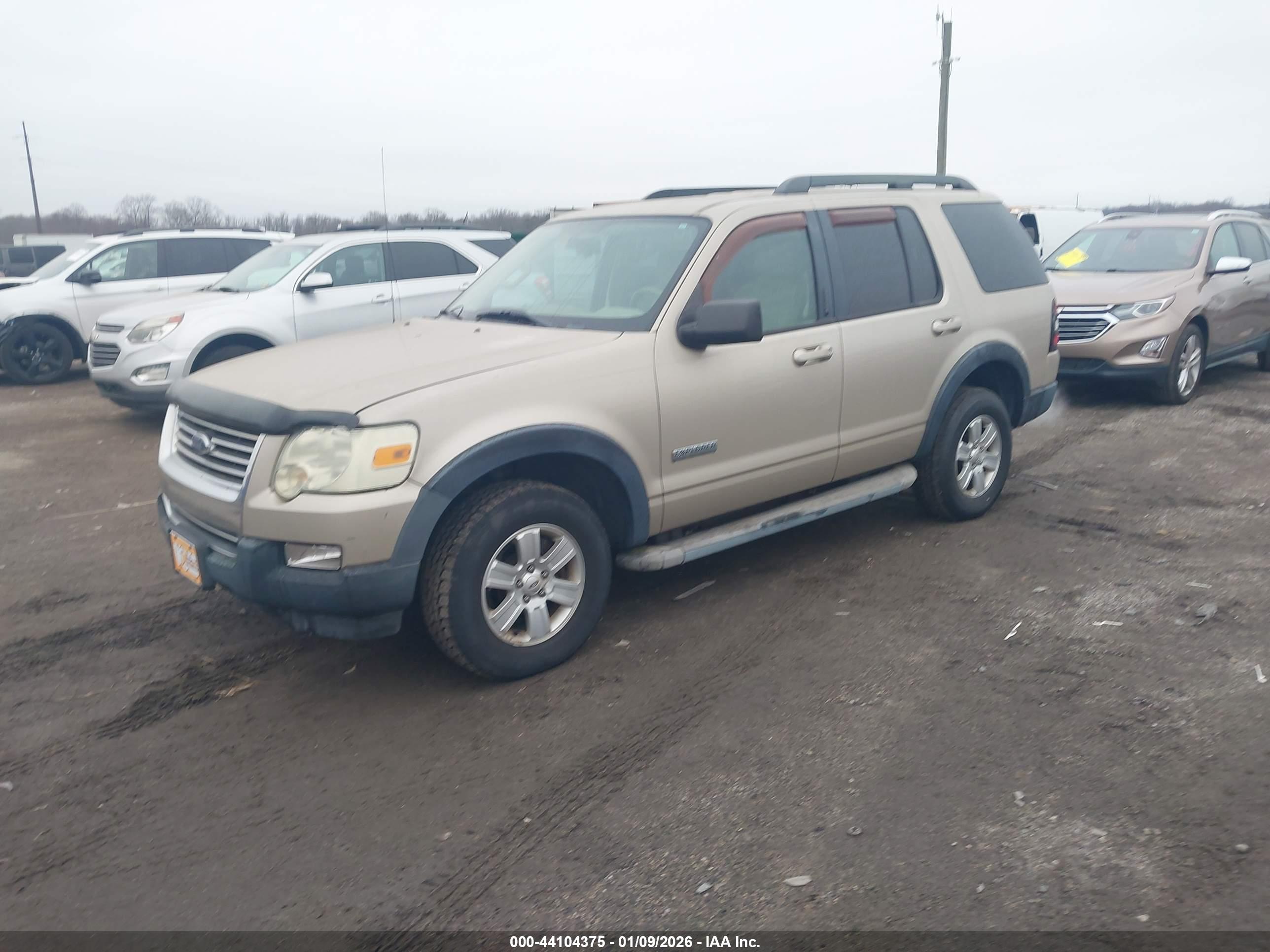 FORD EXPLORER image 2