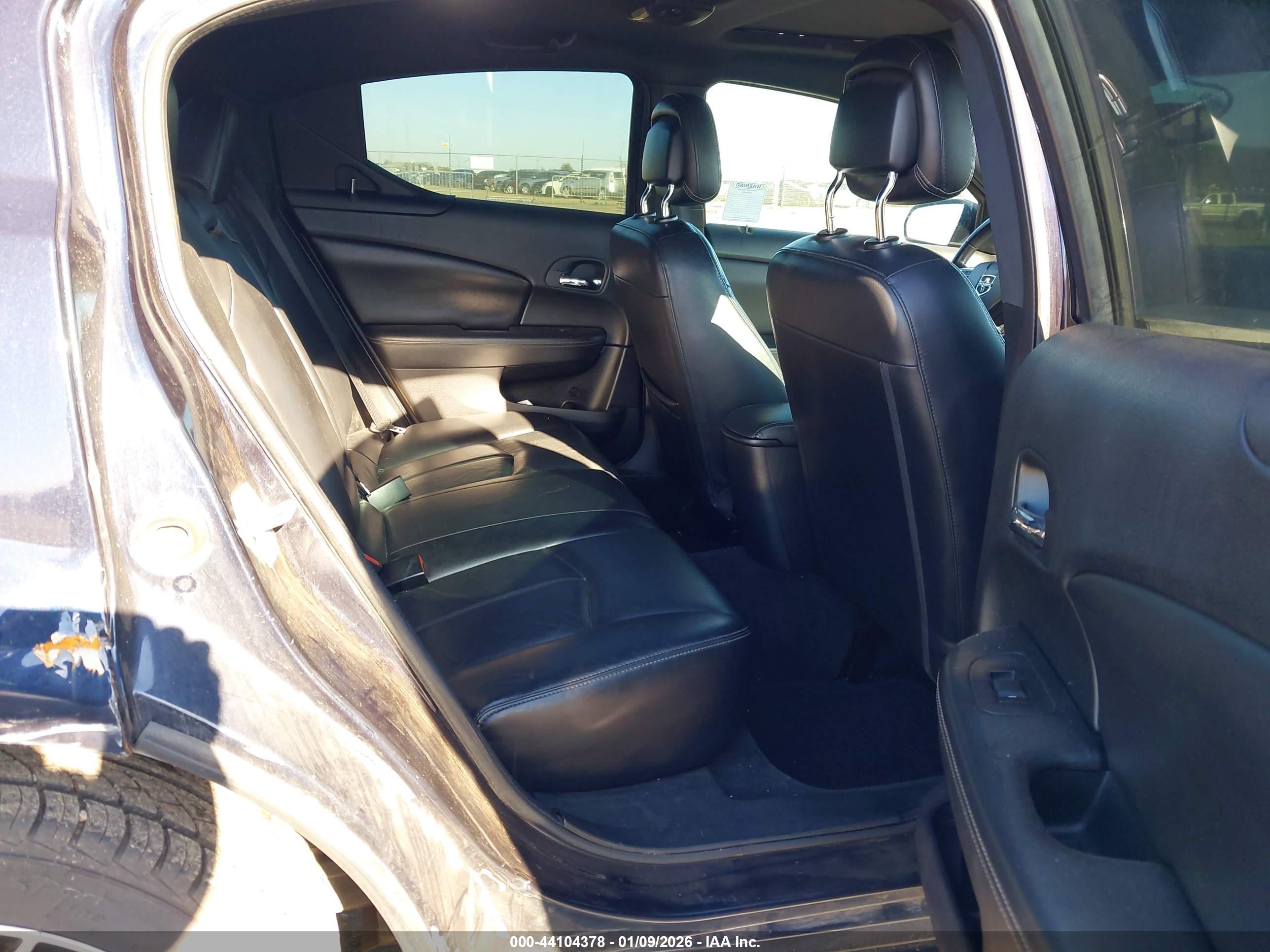 DODGE AVENGER image 8