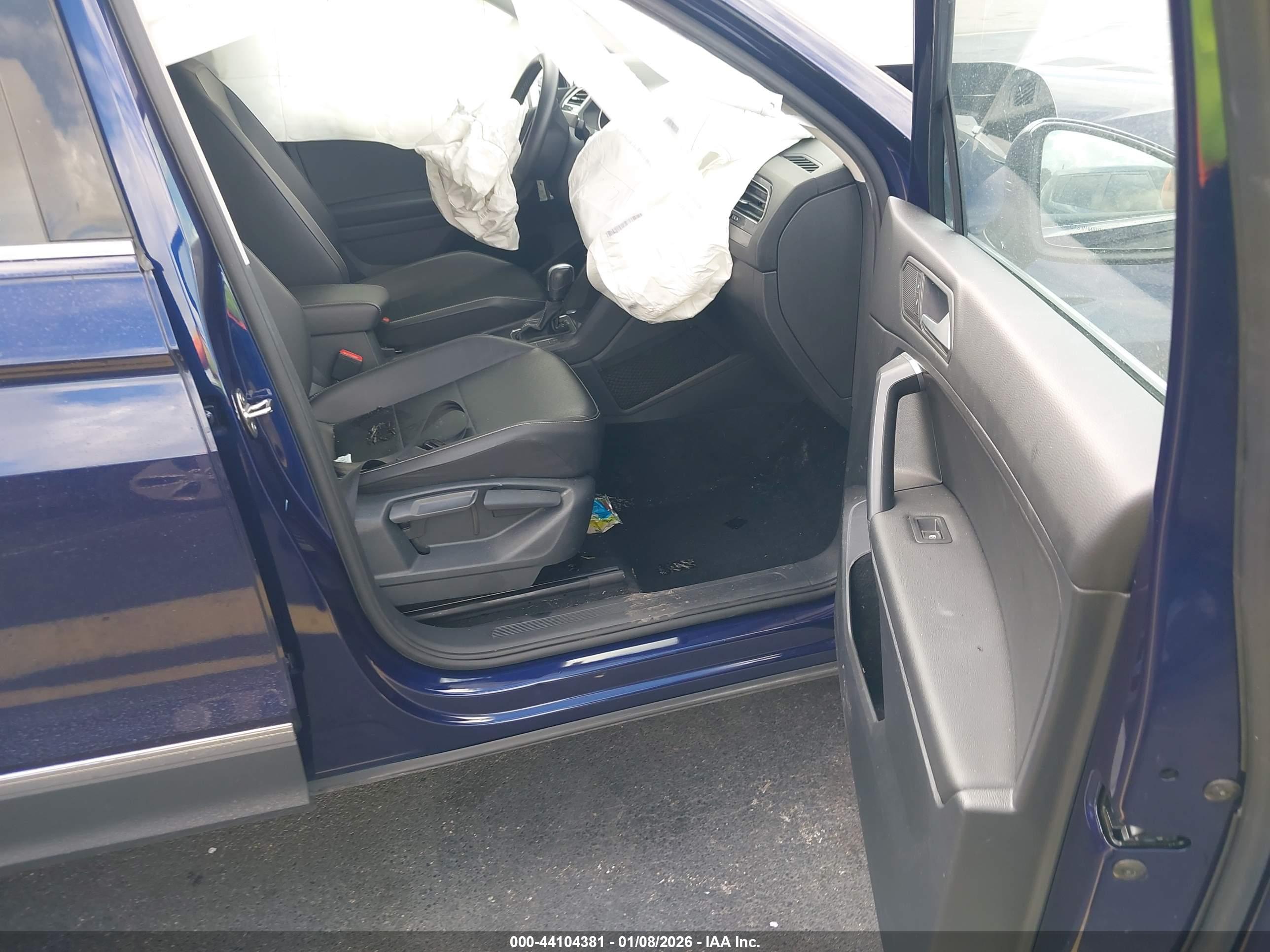 VOLKSWAGEN TIGUAN image 5