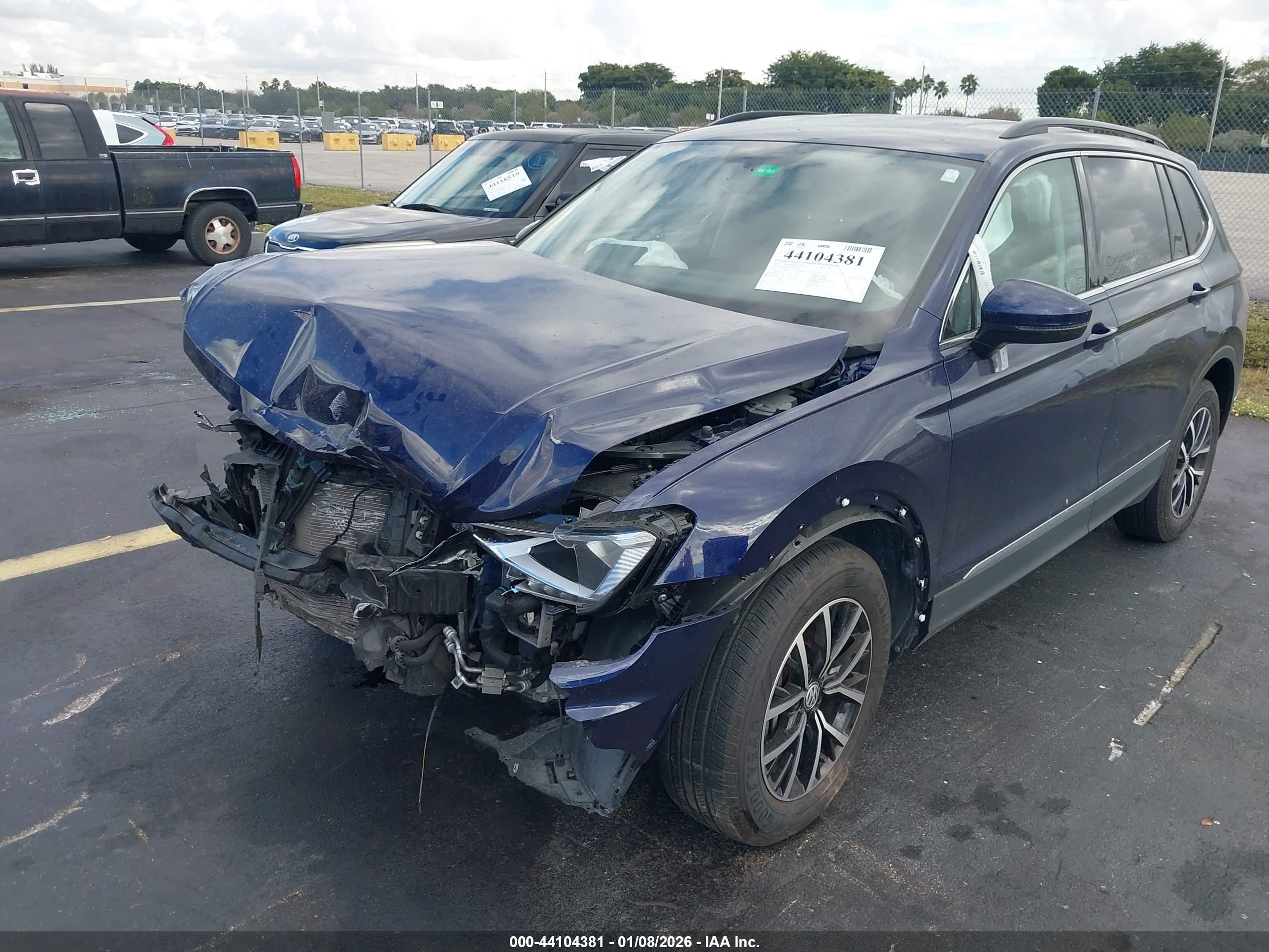VOLKSWAGEN TIGUAN image 6