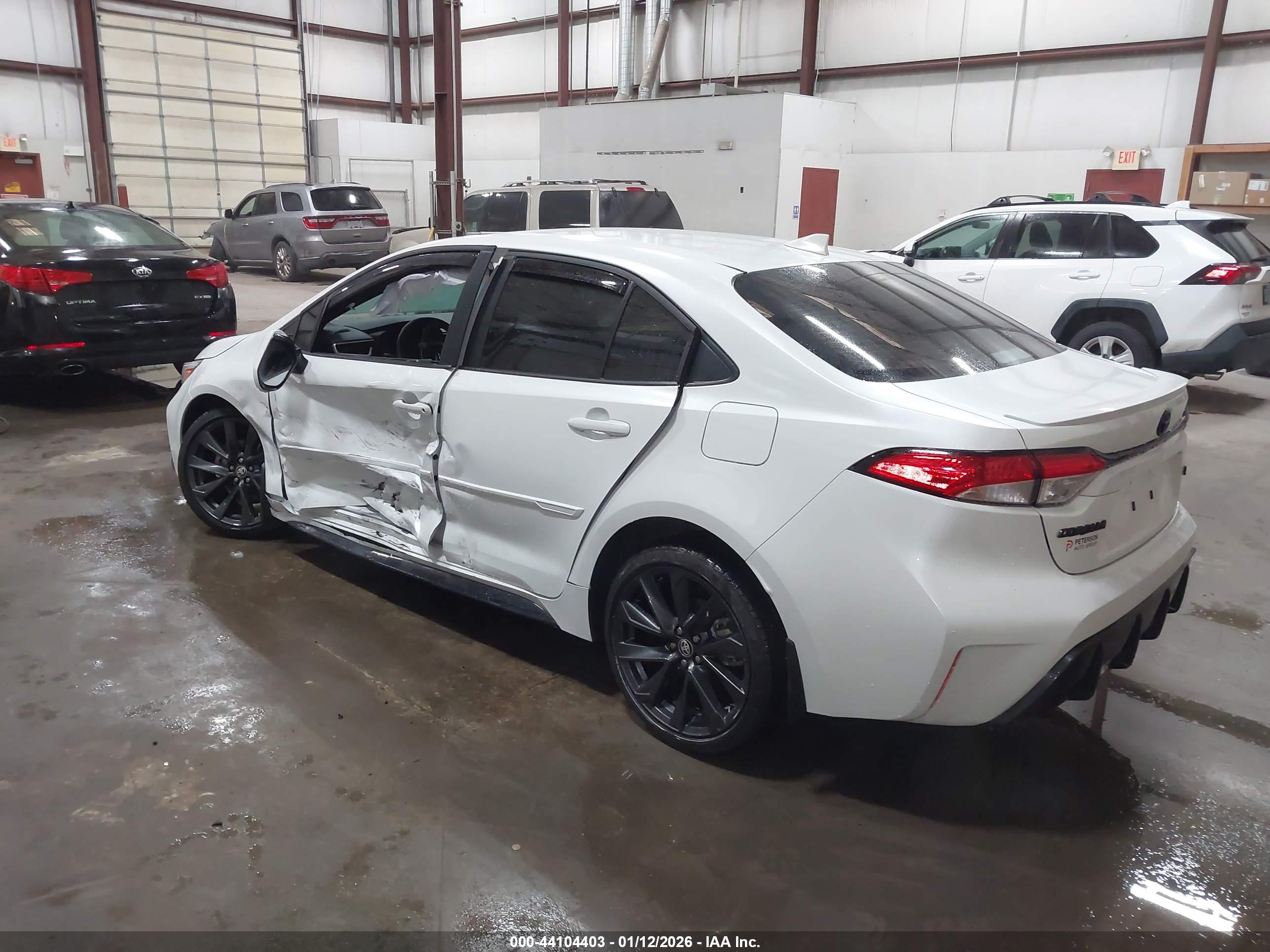 TOYOTA COROLLA image 3