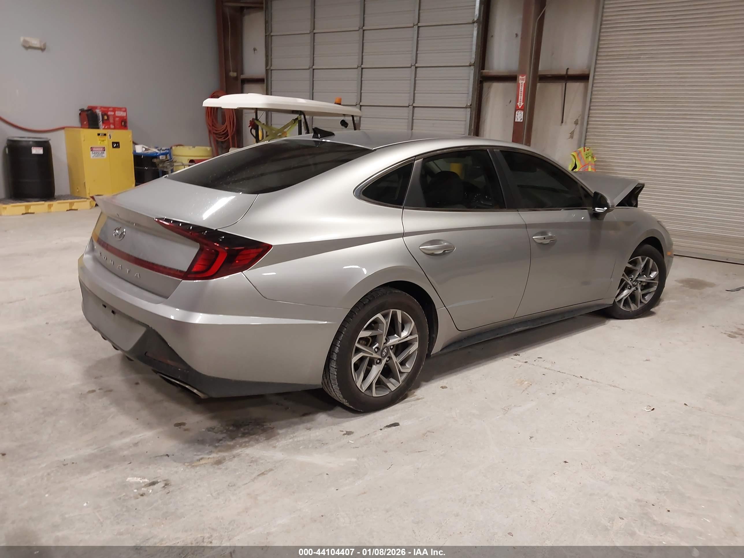 HYUNDAI SONATA image 4
