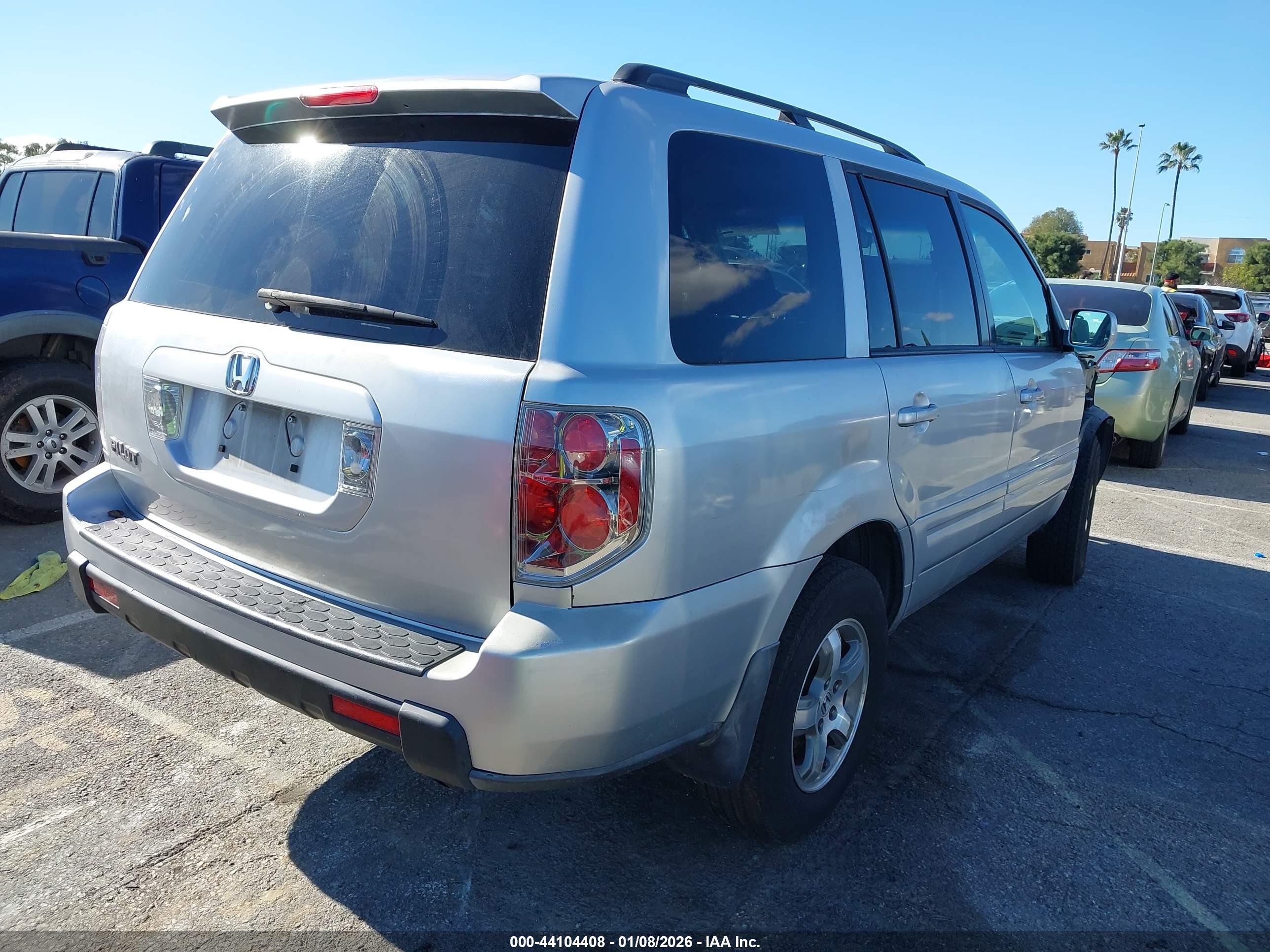 HONDA PILOT image 4