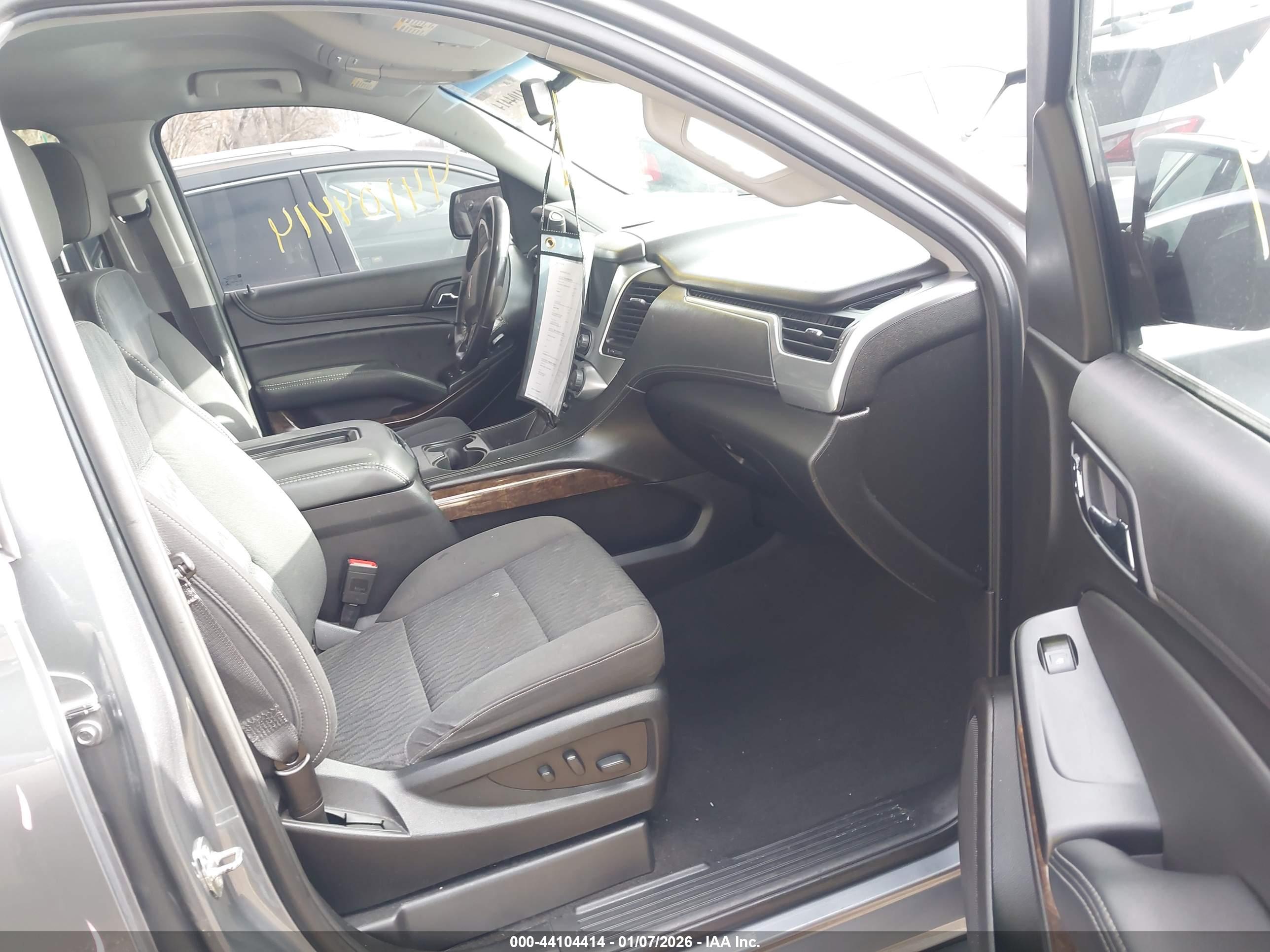 CHEVROLET TAHOE image 5