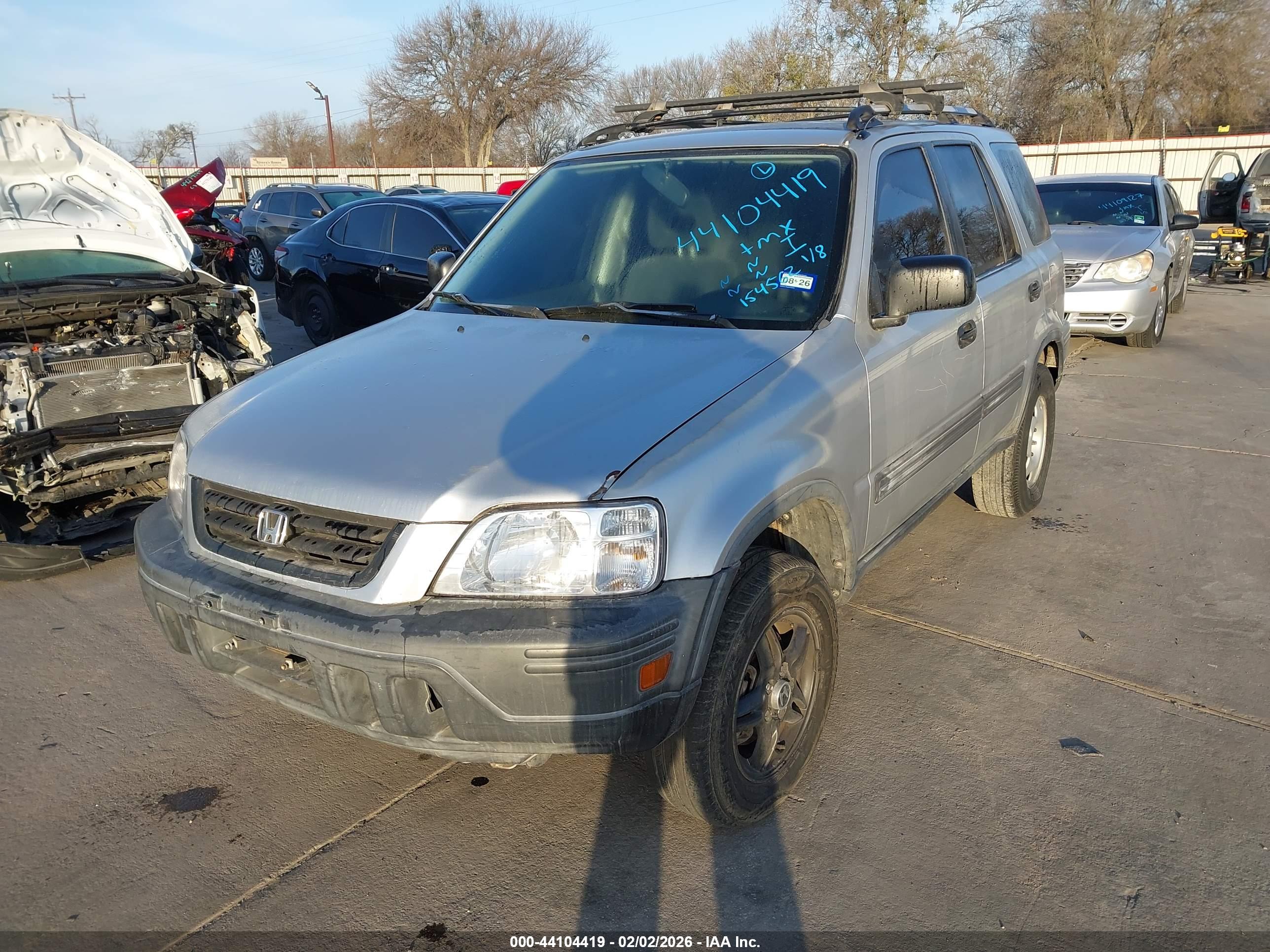 HONDA CR-V image 2