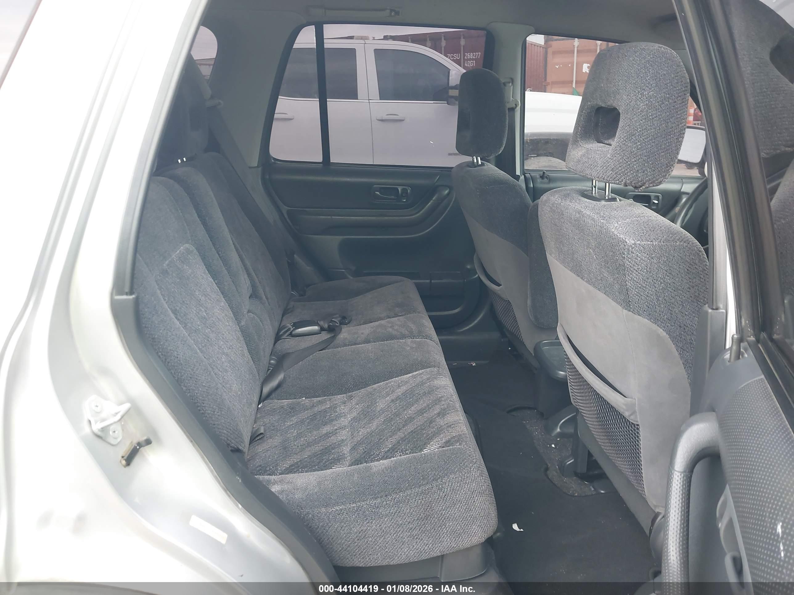 HONDA CR-V image 8