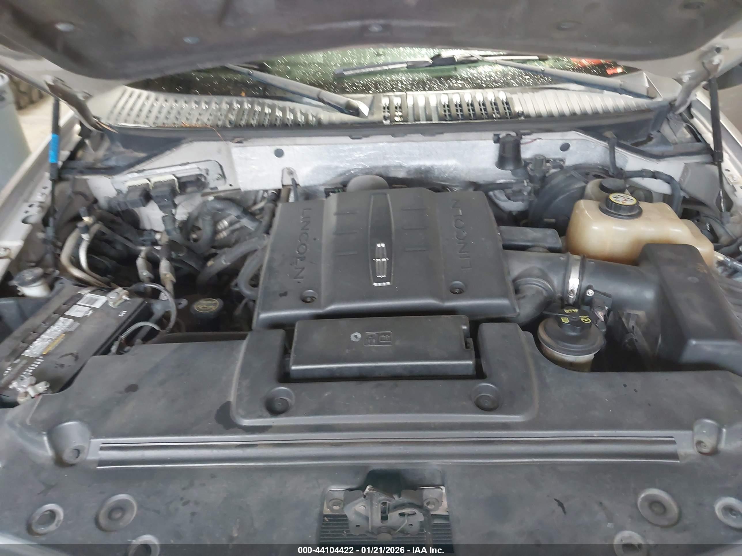 LINCOLN NAVIGATOR image 10