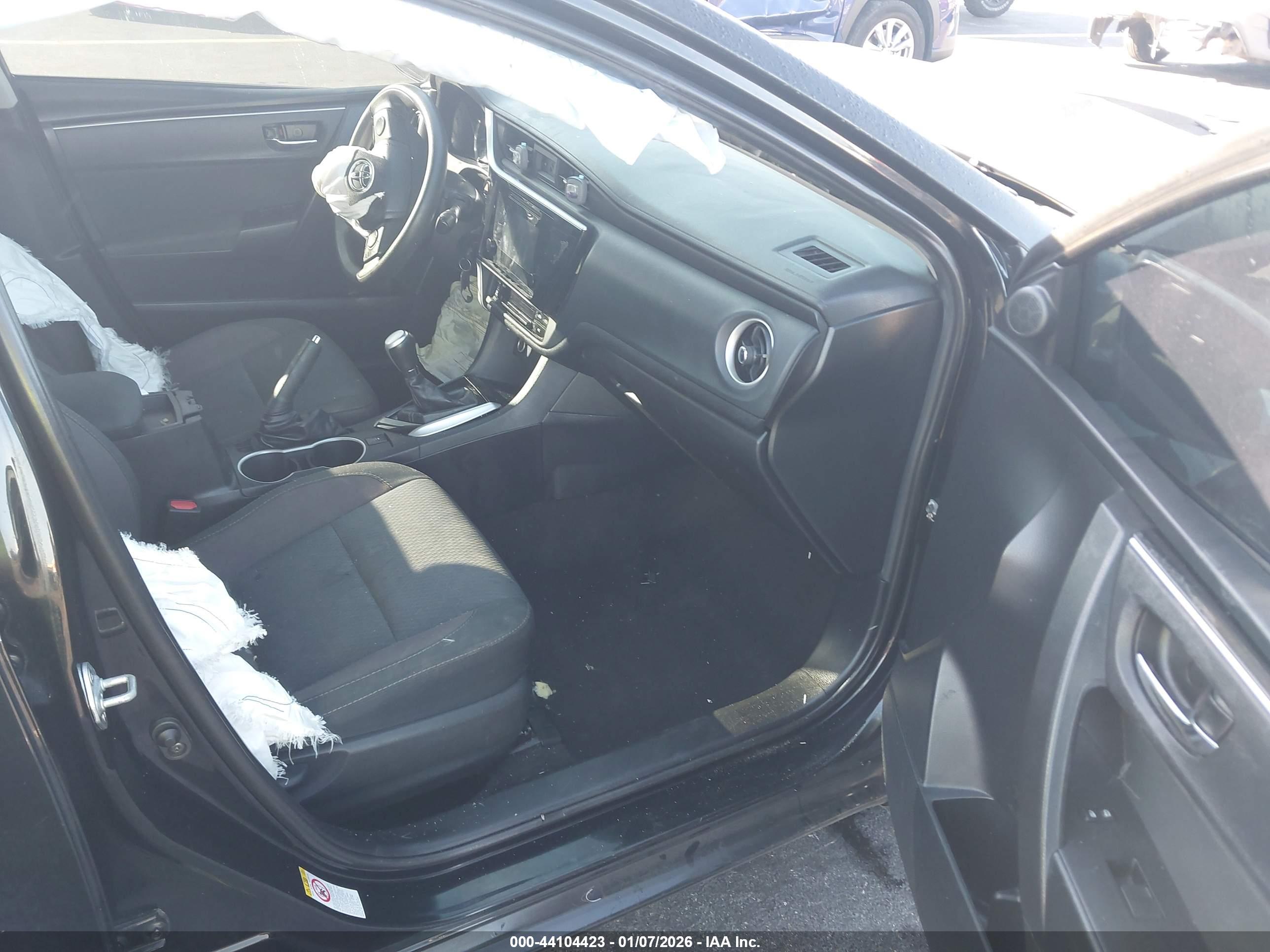 TOYOTA COROLLA image 5