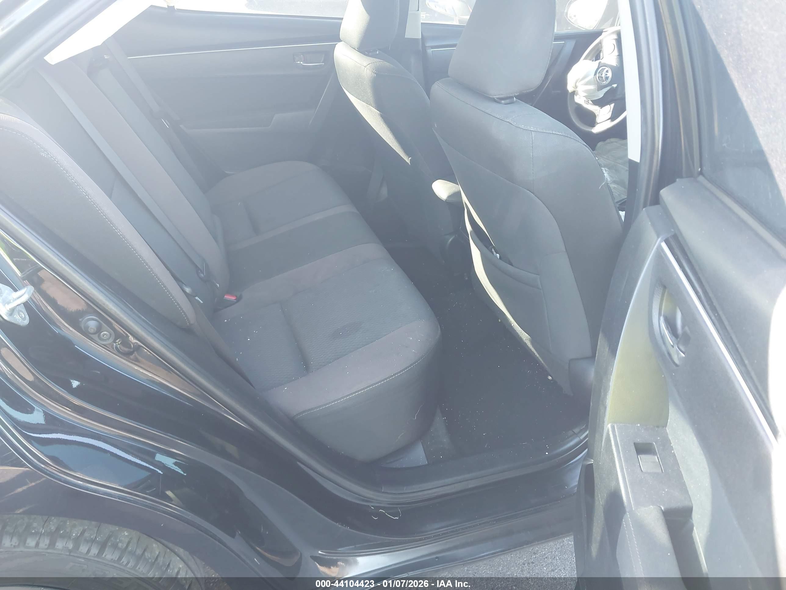 TOYOTA COROLLA image 8