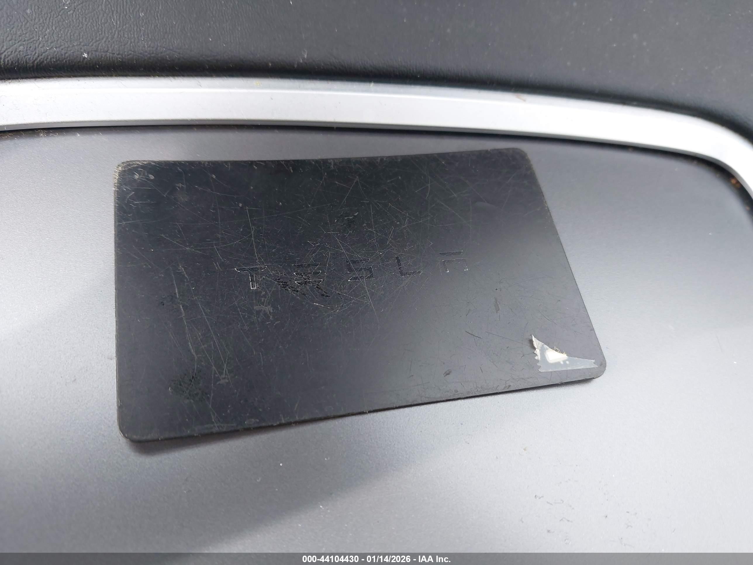 TESLA MODEL image 11