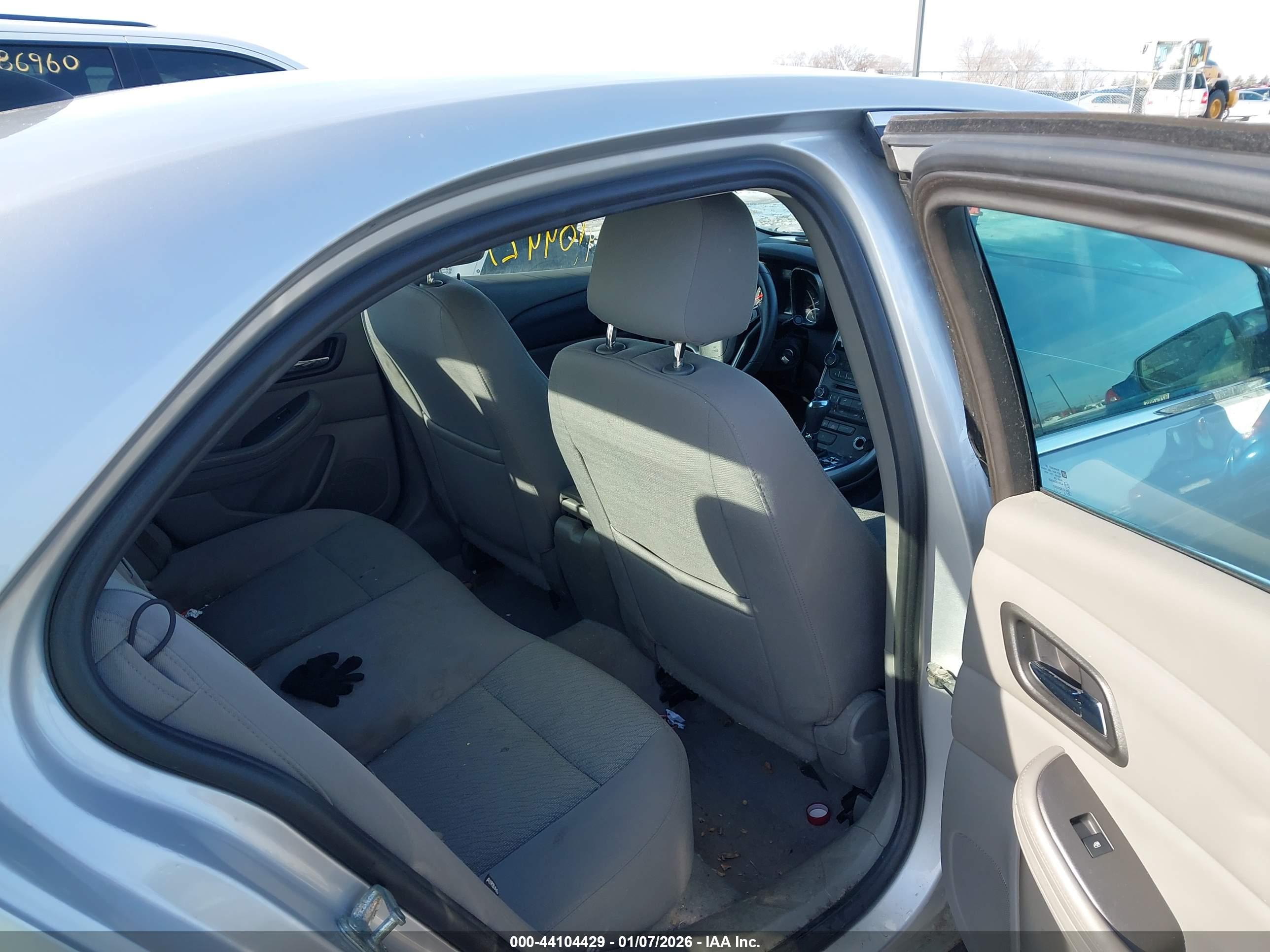 CHEVROLET MALIBU image 8