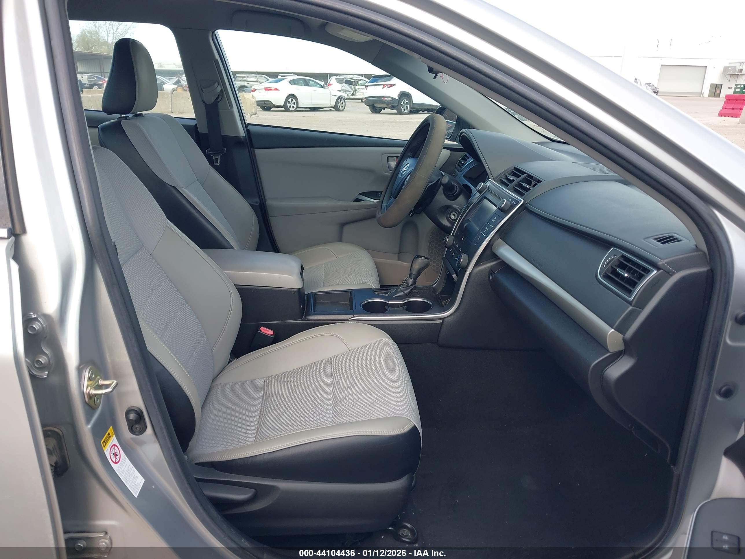 TOYOTA CAMRY image 5