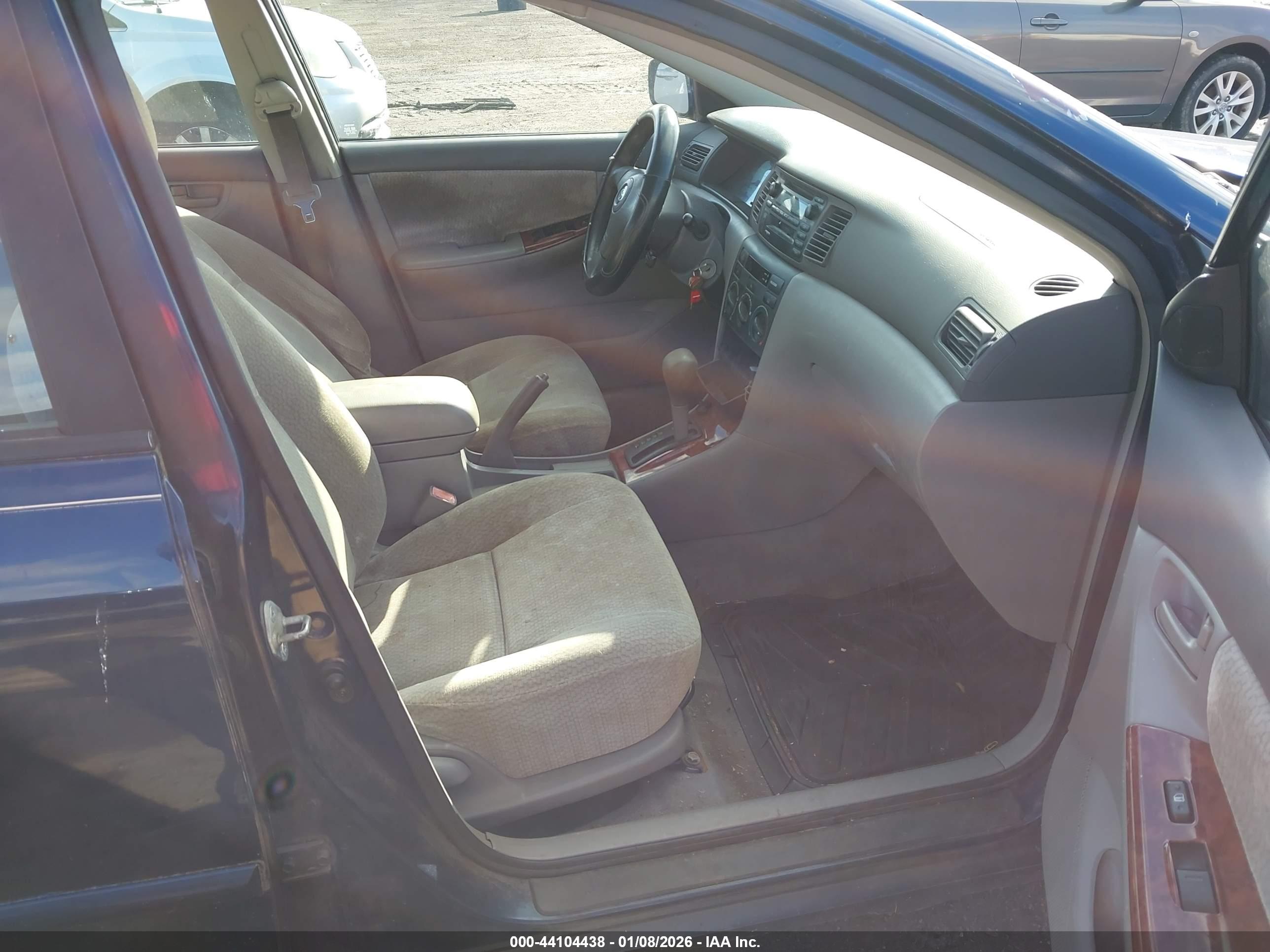 TOYOTA COROLLA image 5