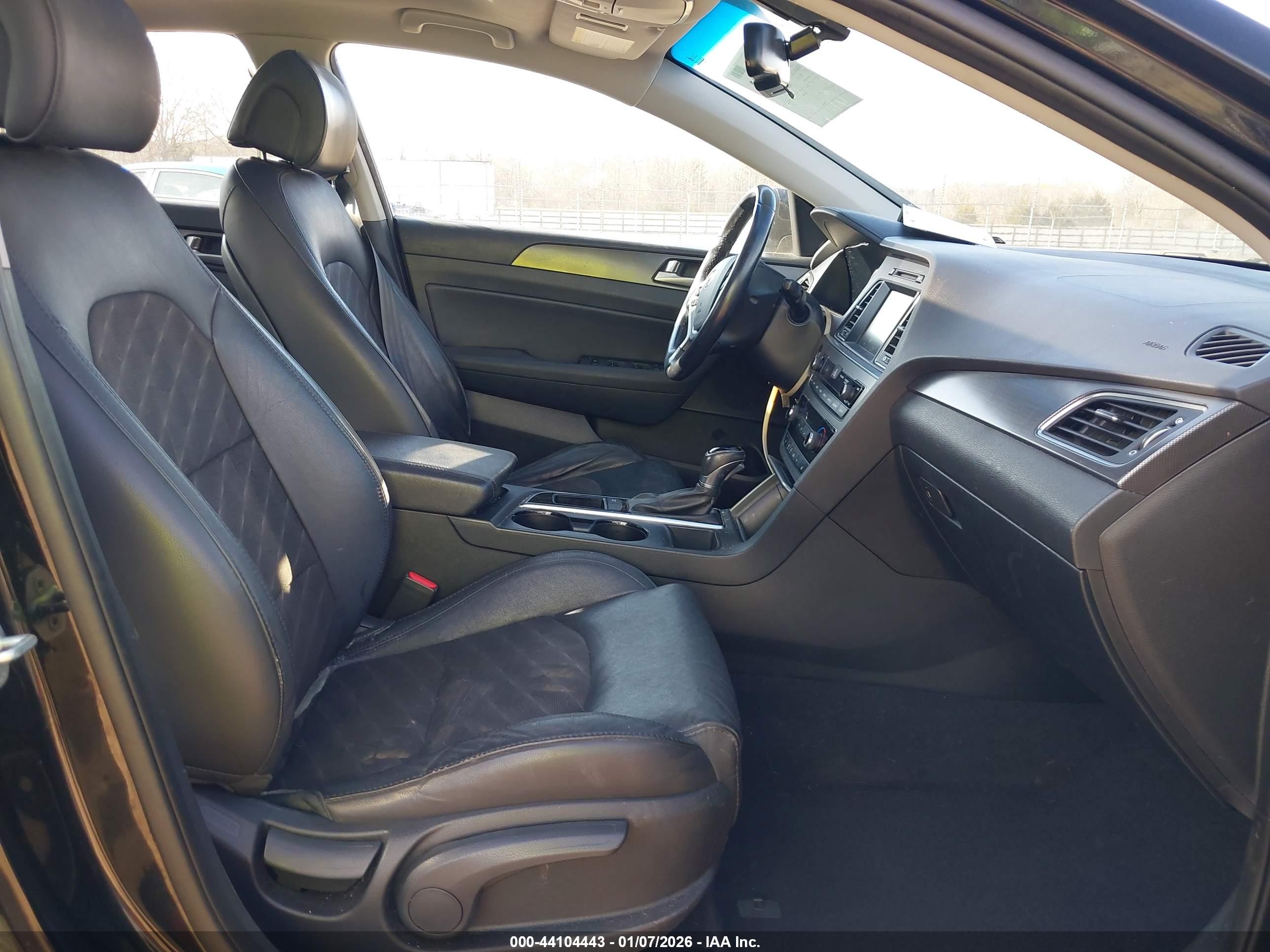 HYUNDAI SONATA image 5