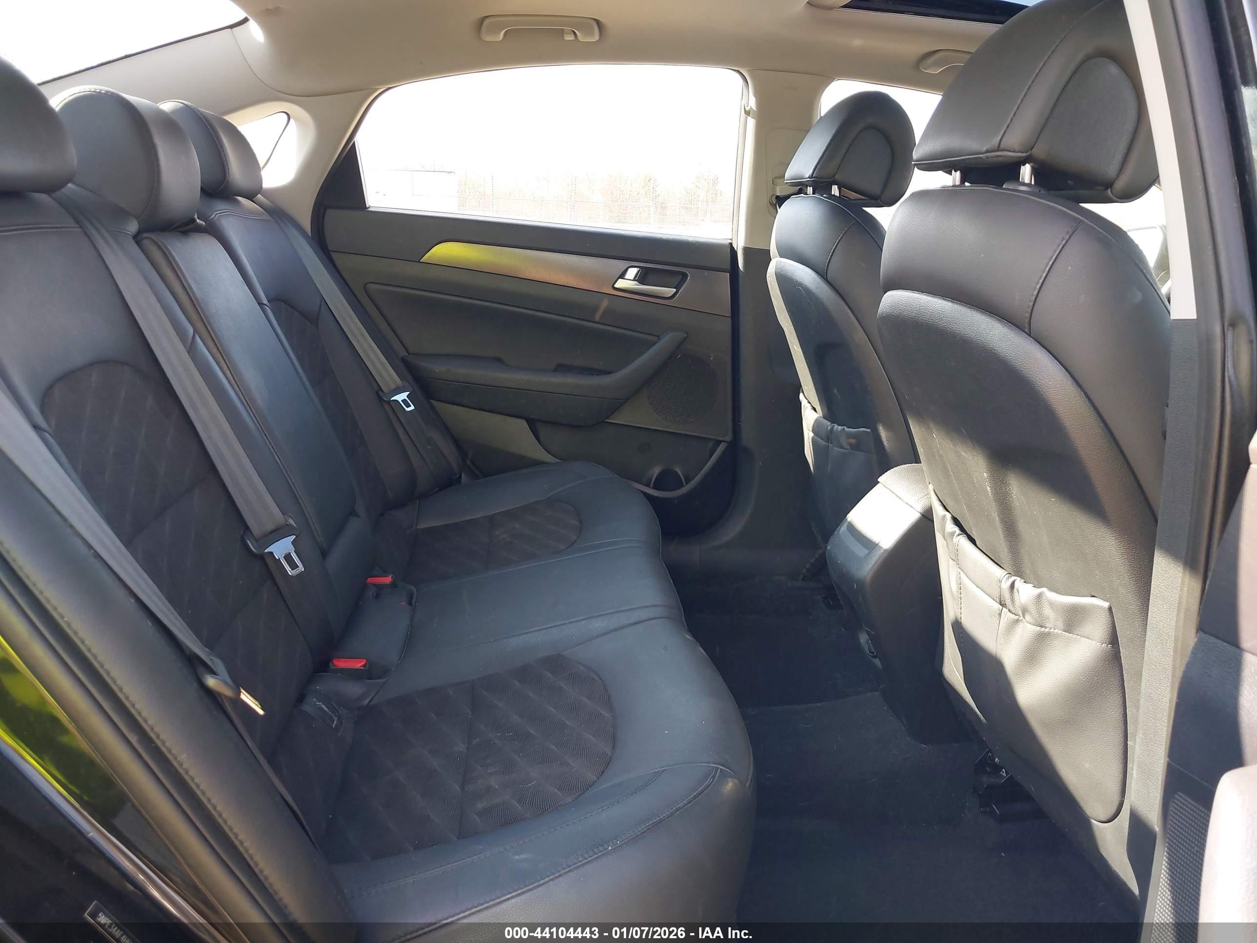 HYUNDAI SONATA image 8