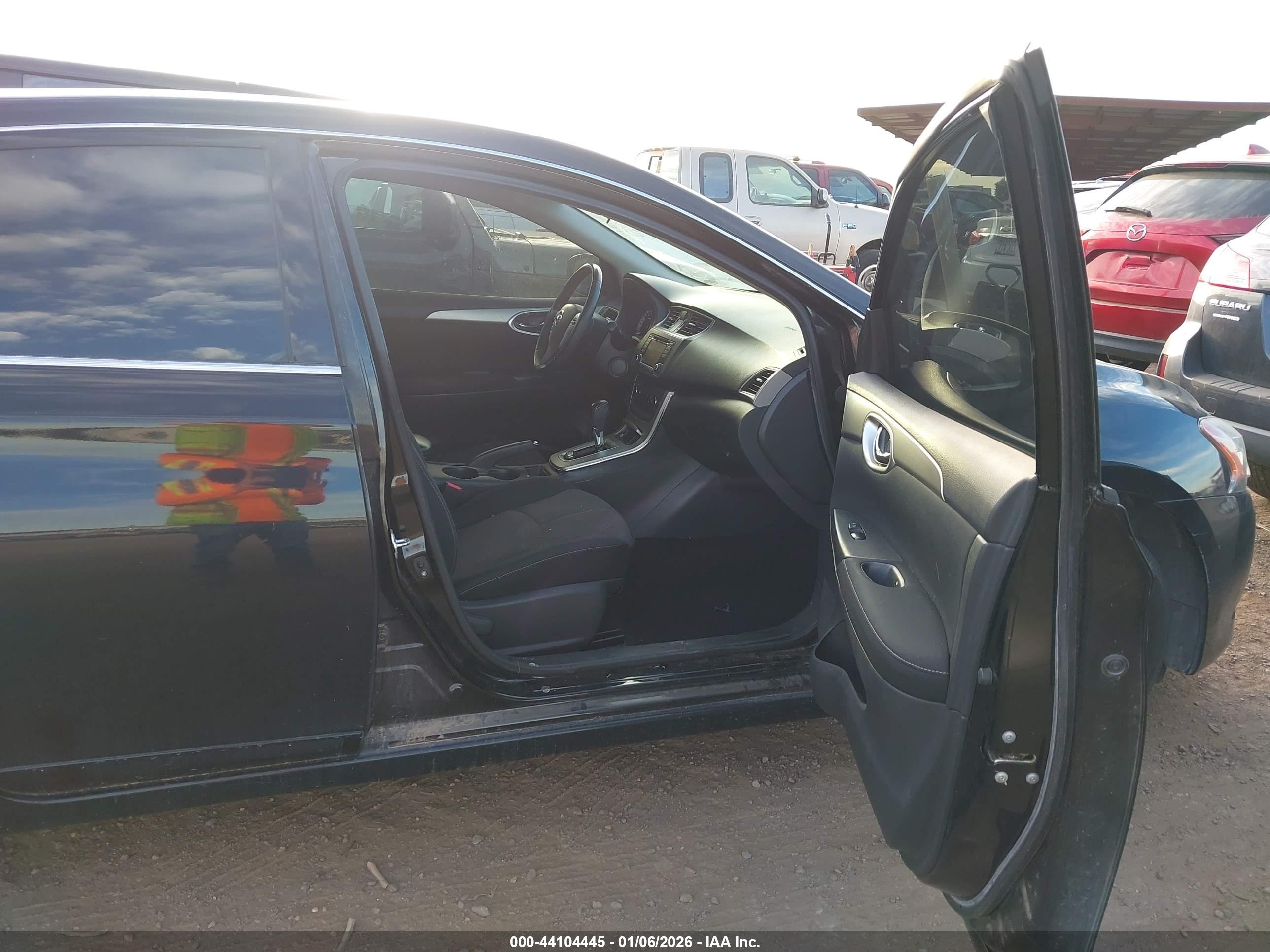 NISSAN SENTRA image 5