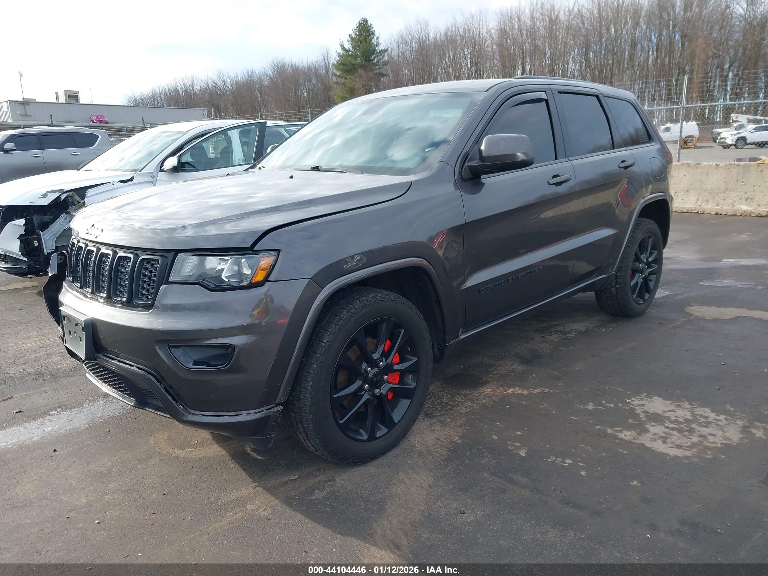 JEEP GRAND image 2
