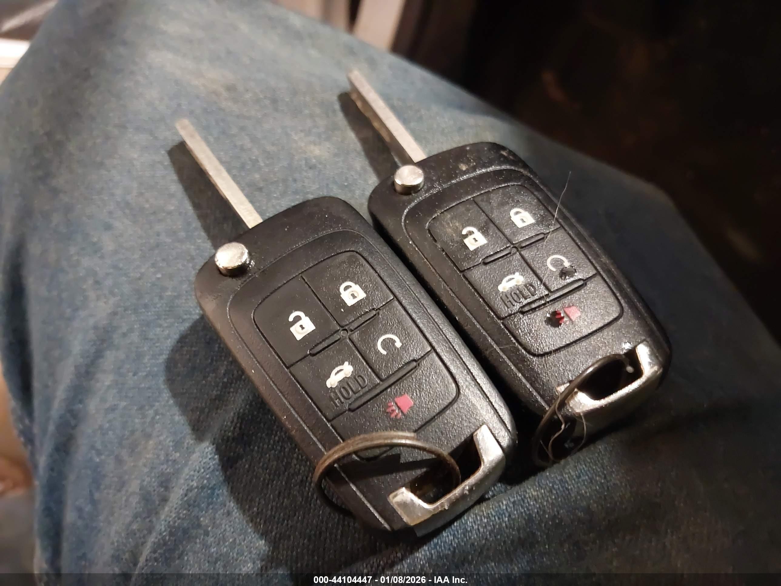 CHEVROLET EQUINOX image 11