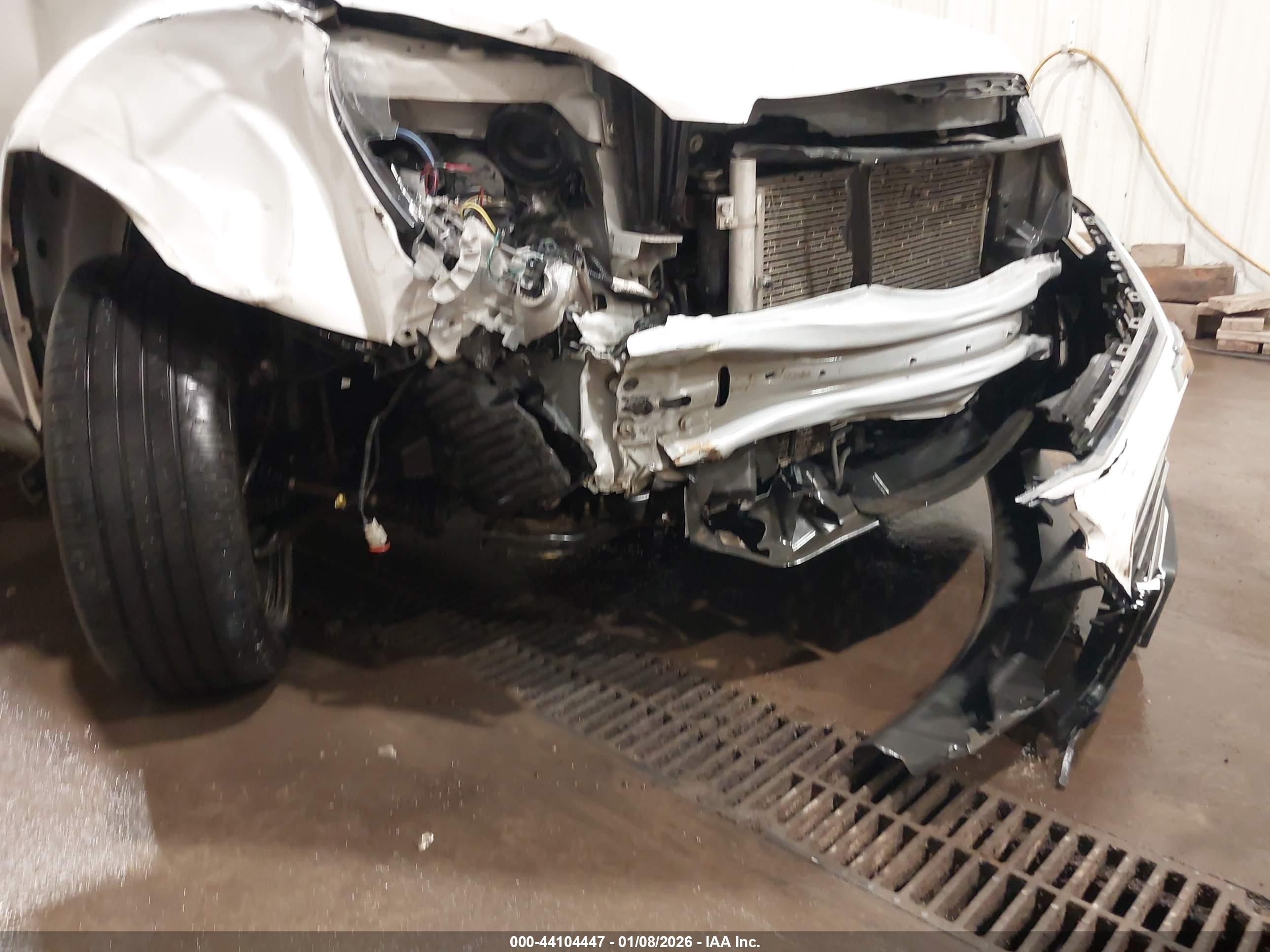 CHEVROLET EQUINOX image 6