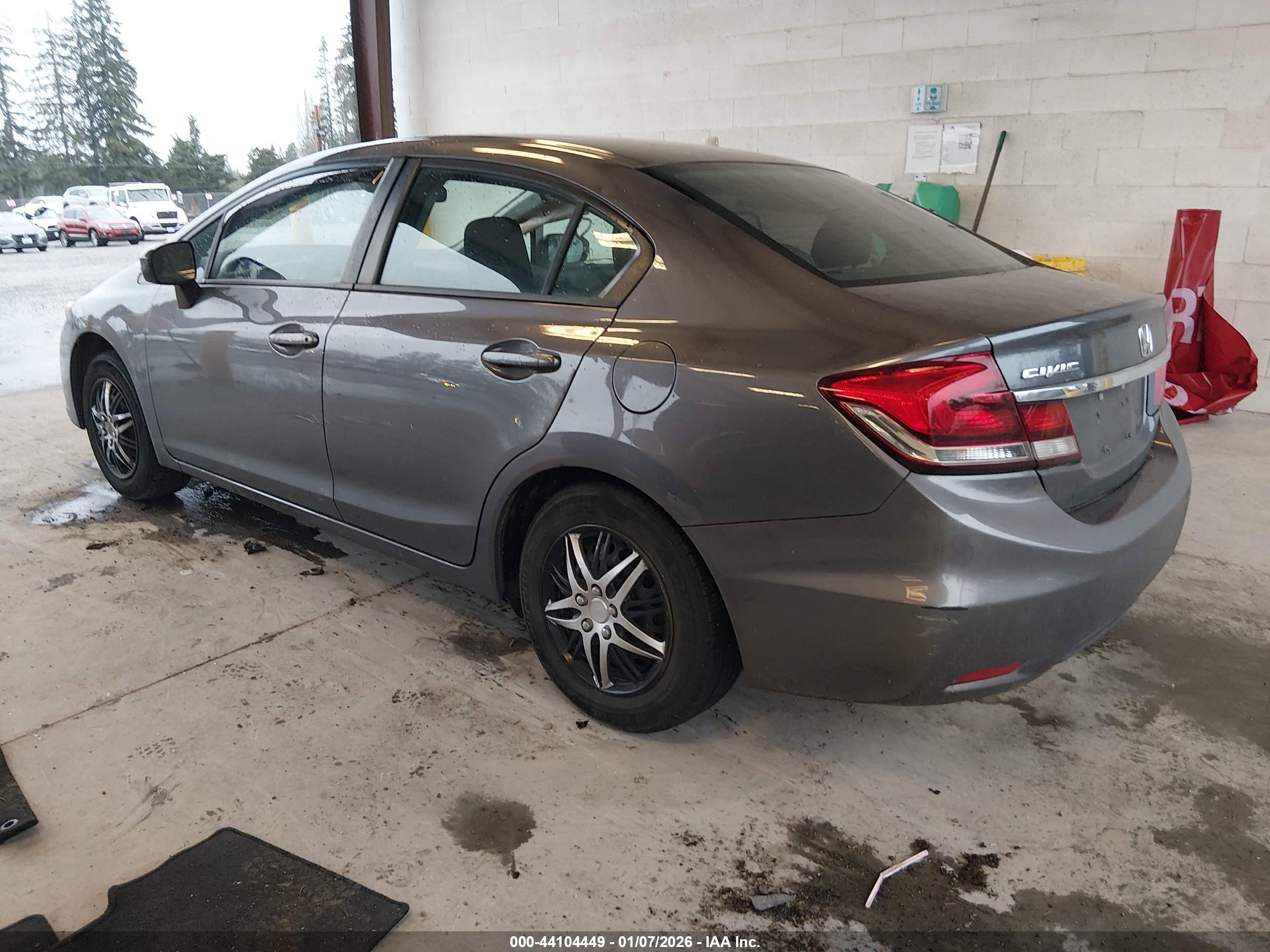 HONDA CIVIC image 3