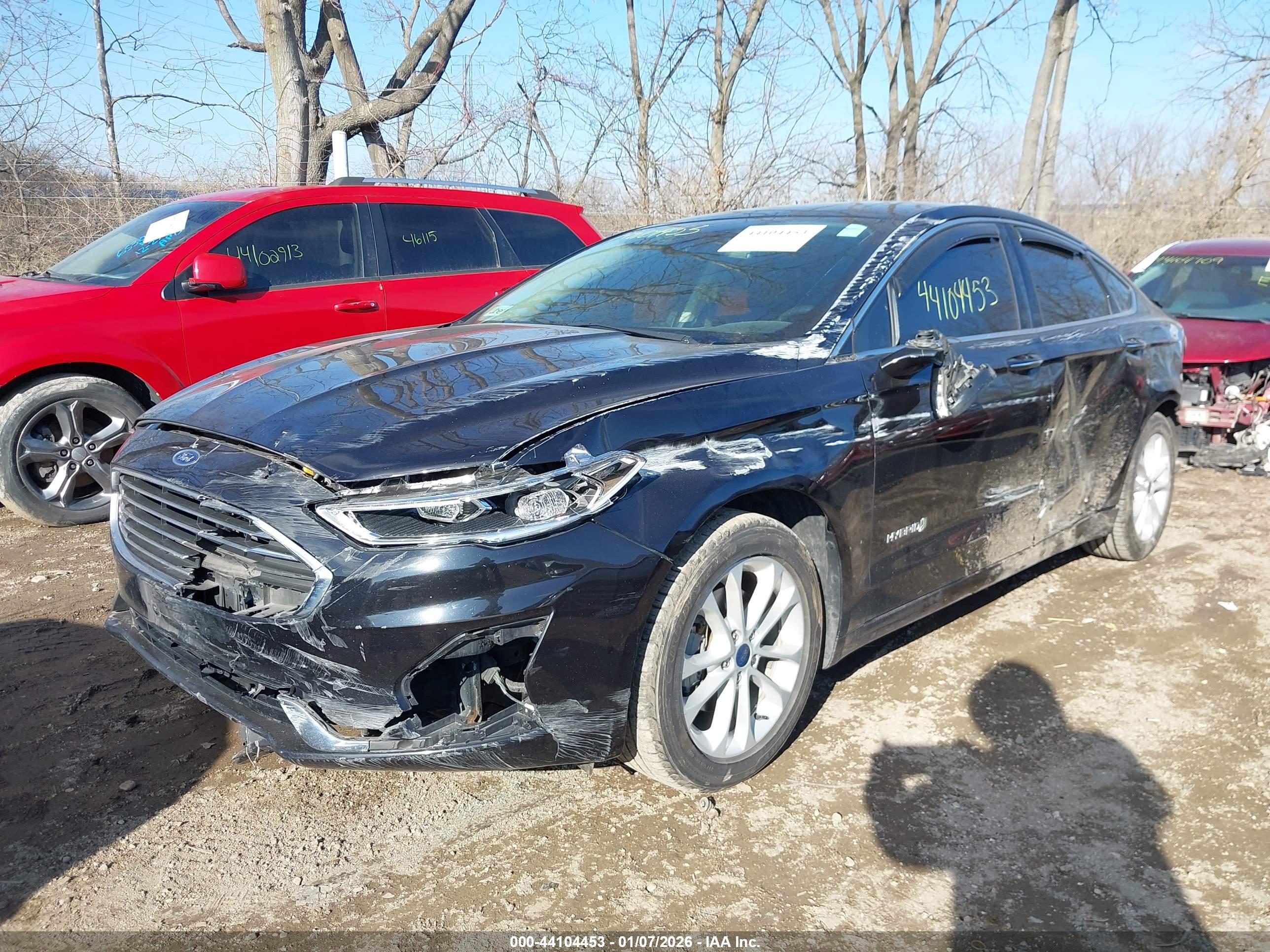 FORD FUSION image 6