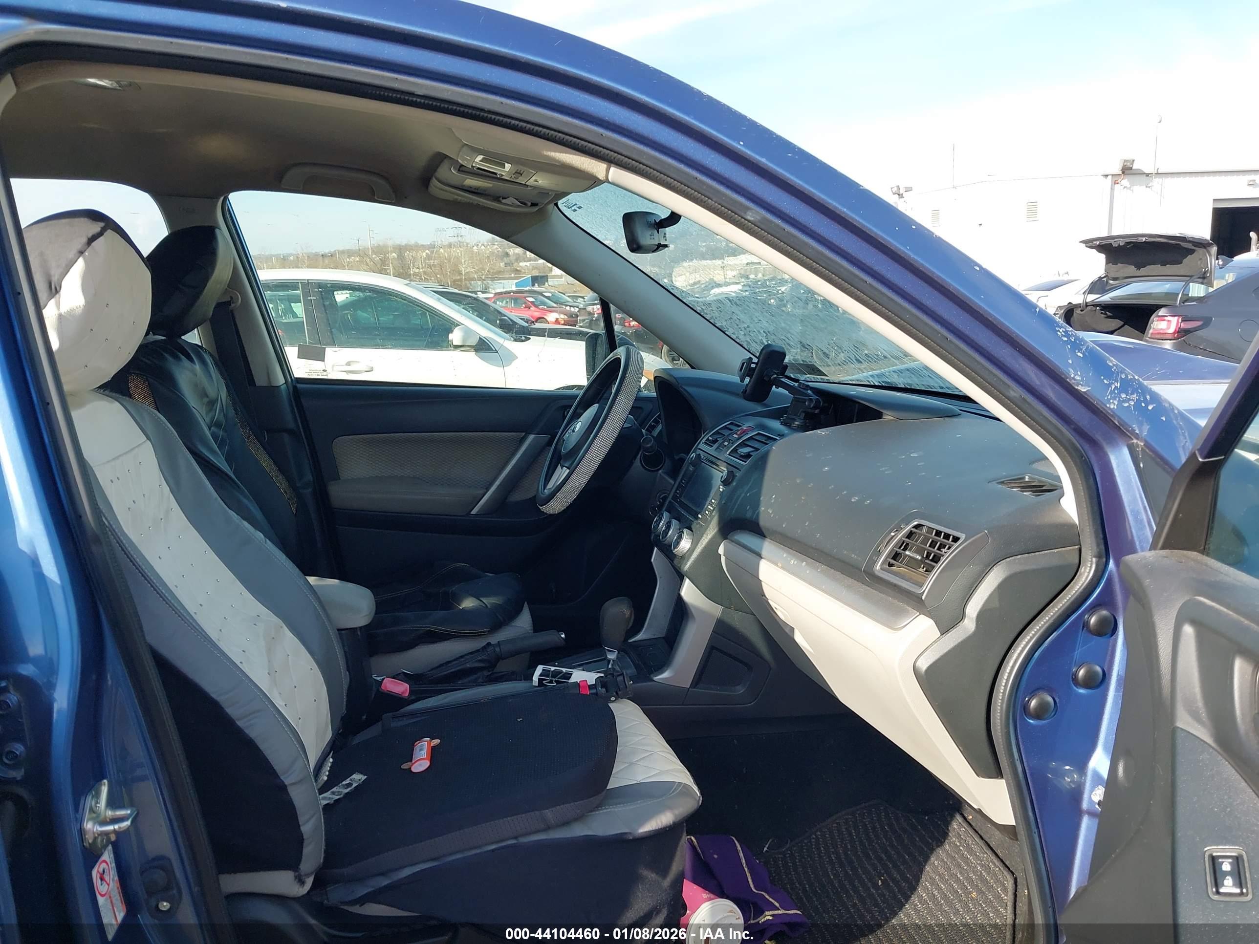SUBARU FORESTER image 5