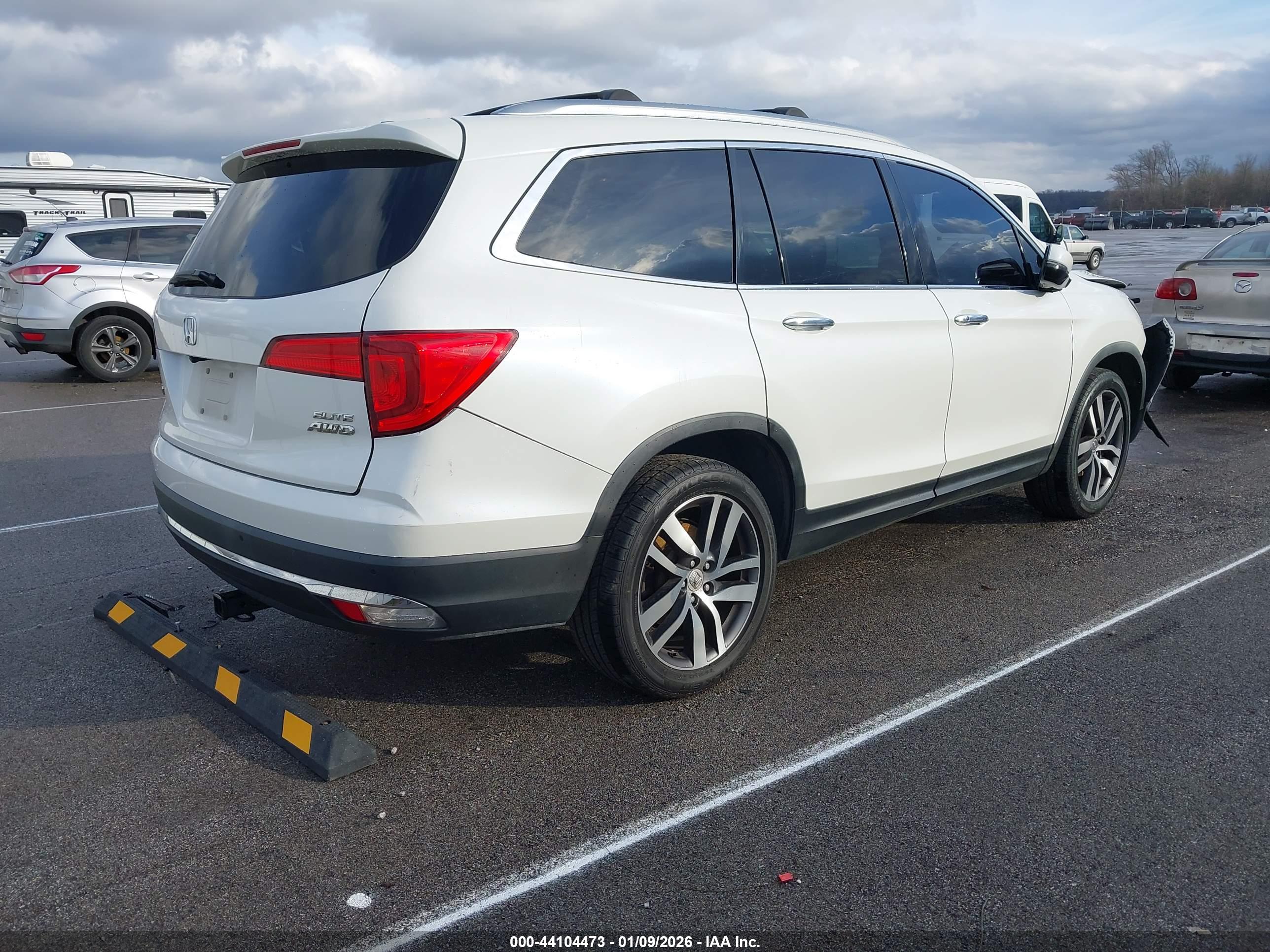 HONDA PILOT image 4