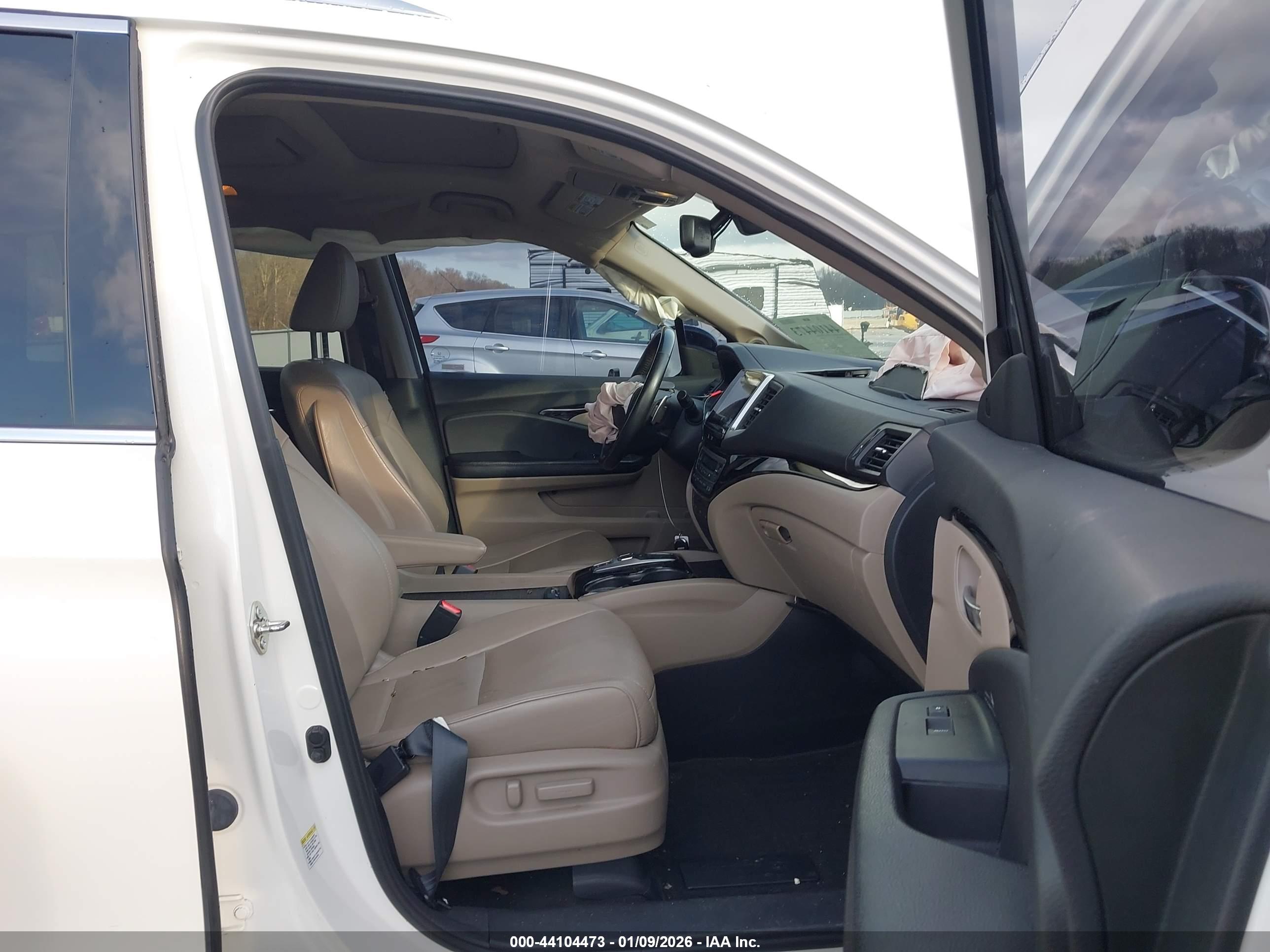 HONDA PILOT image 5