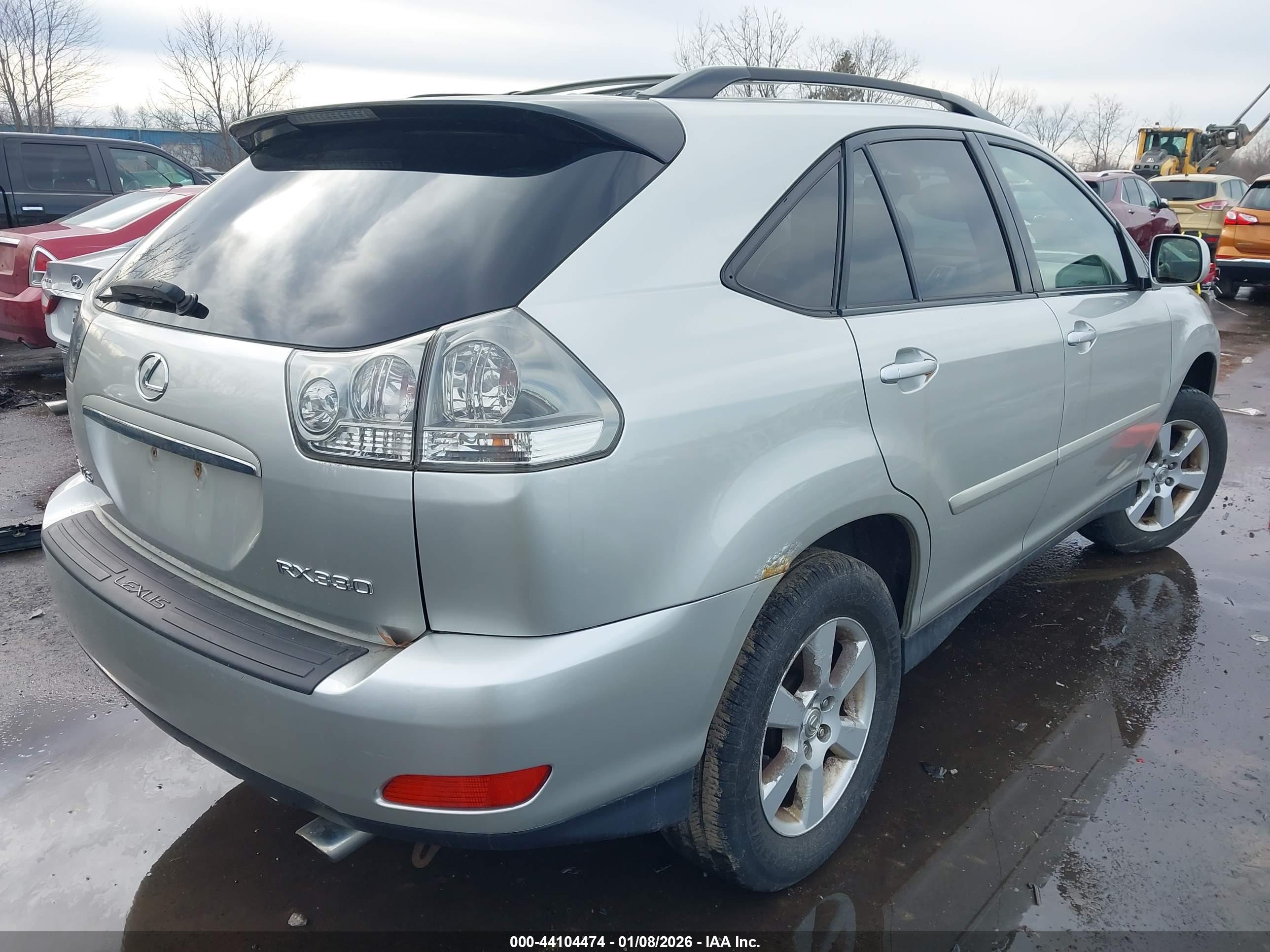 LEXUS RX image 4