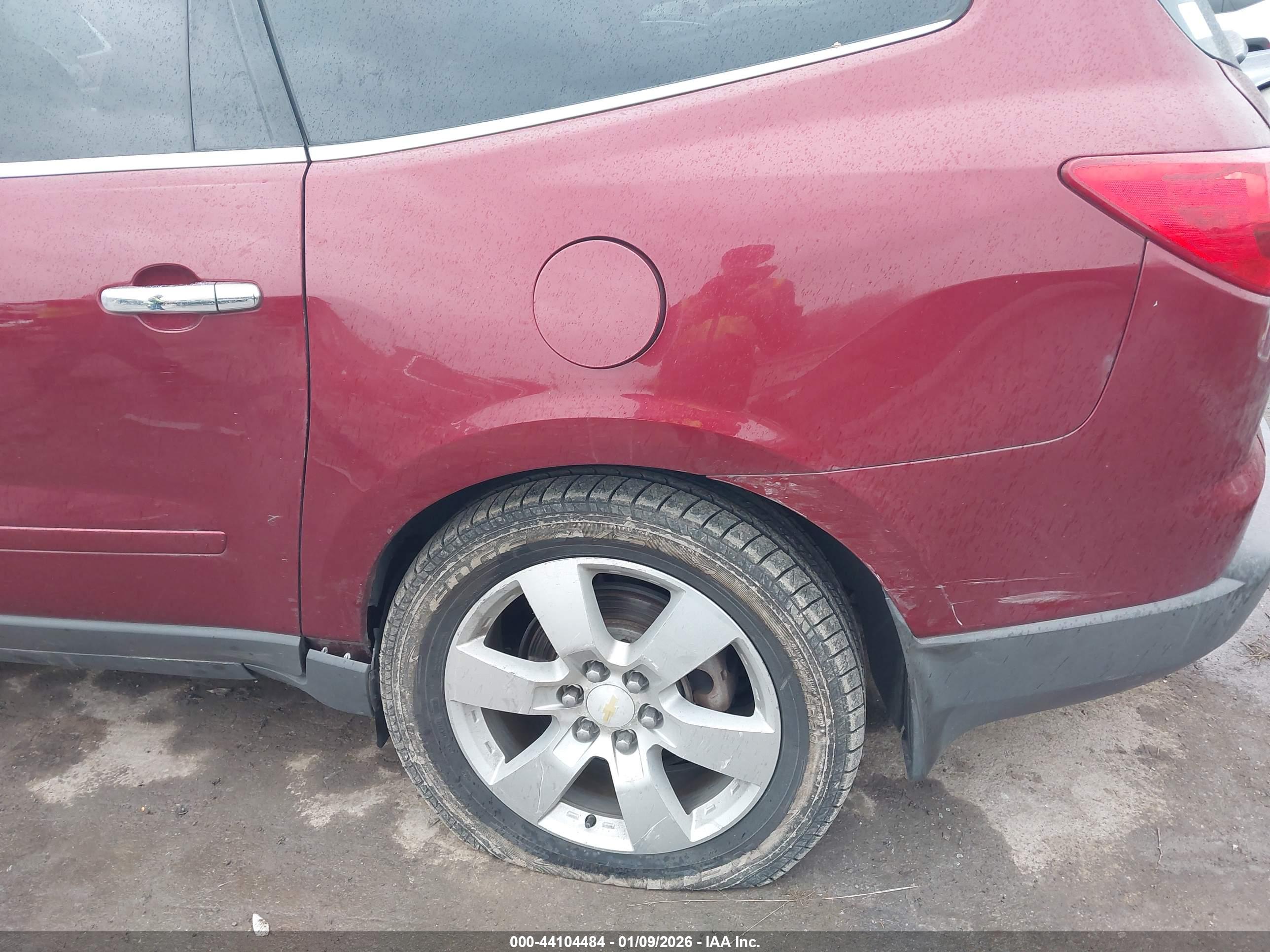 CHEVROLET TRAVERSE image 6