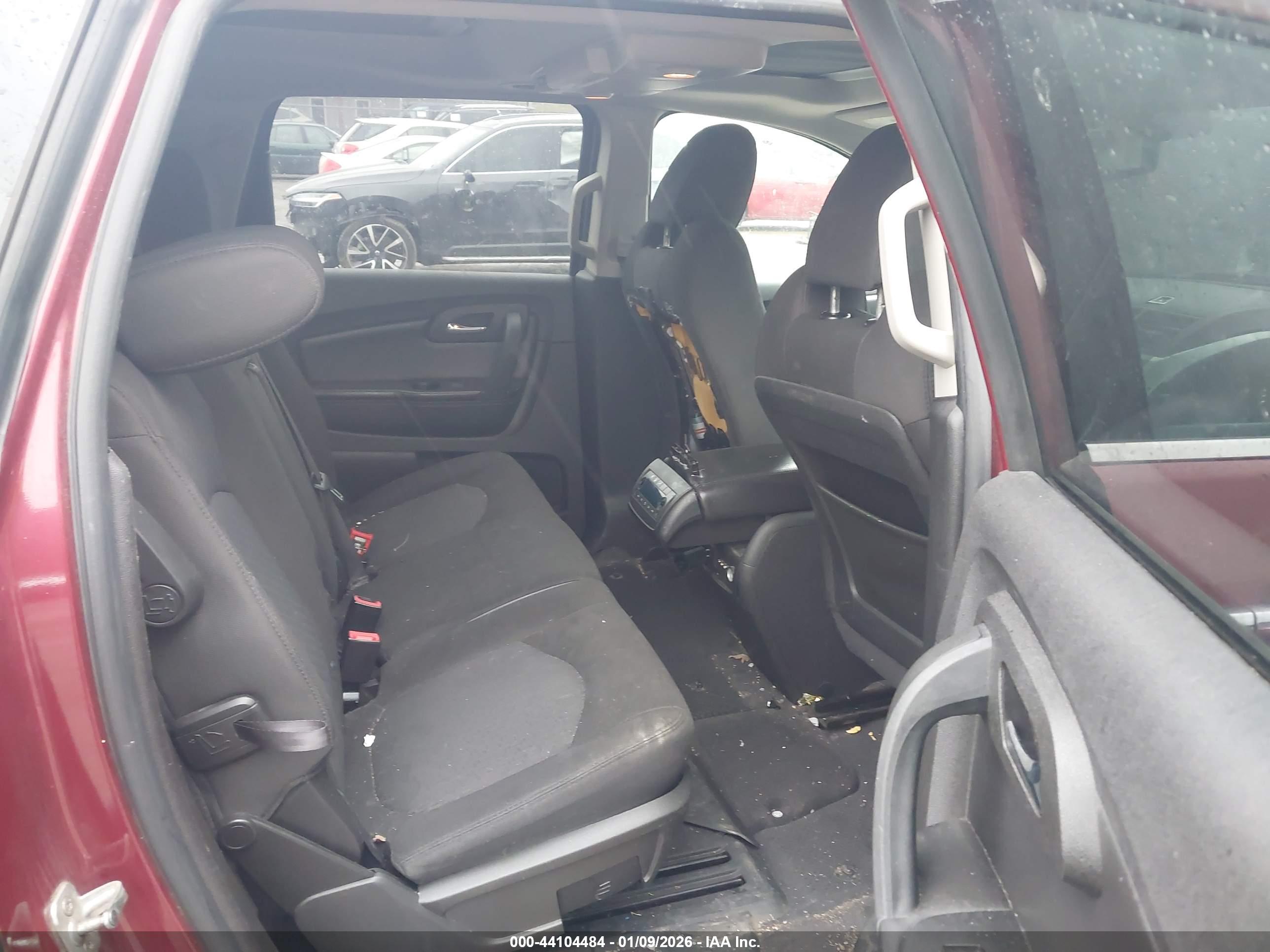 CHEVROLET TRAVERSE image 8
