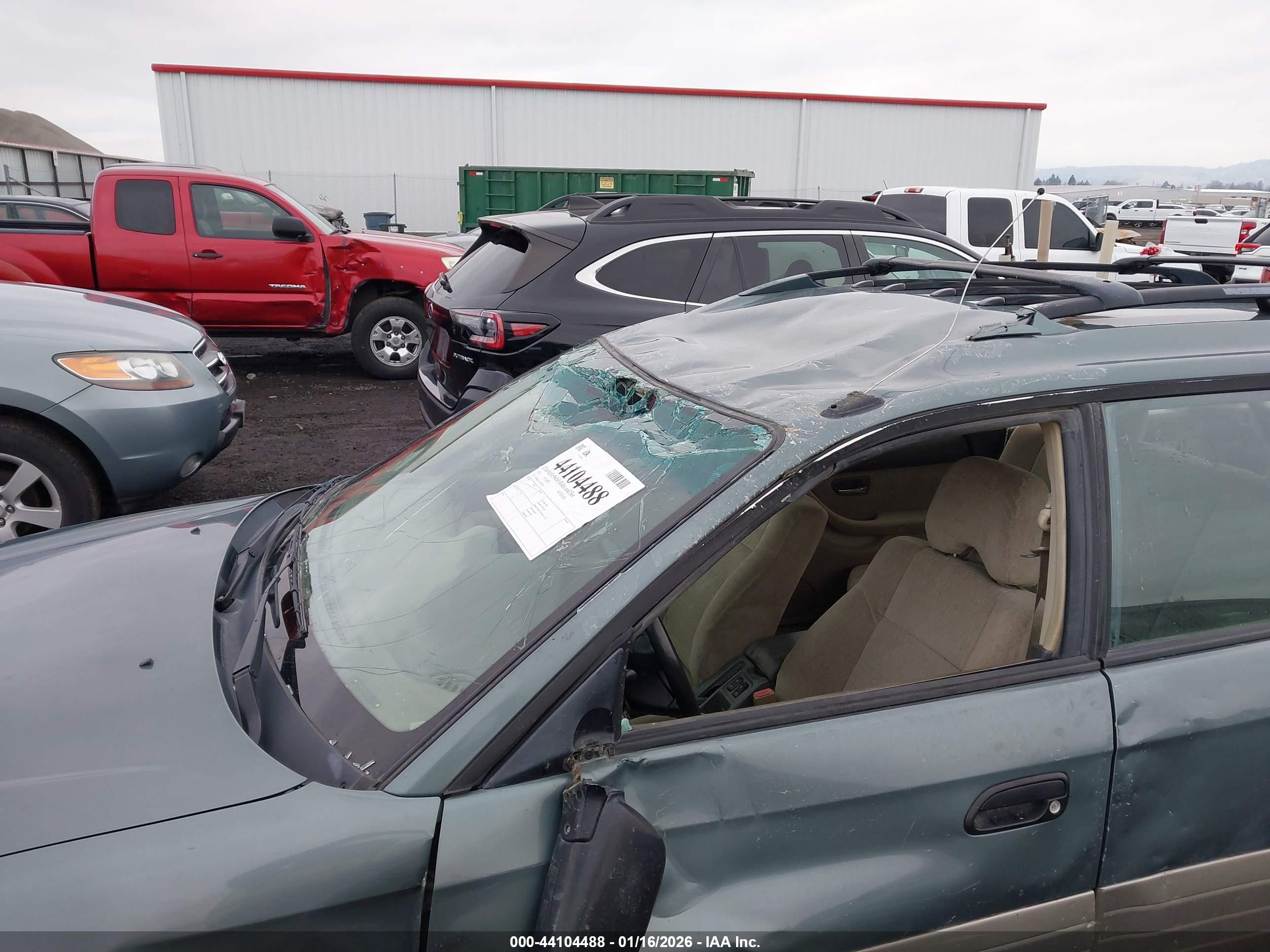 SUBARU OUTBACK image 6